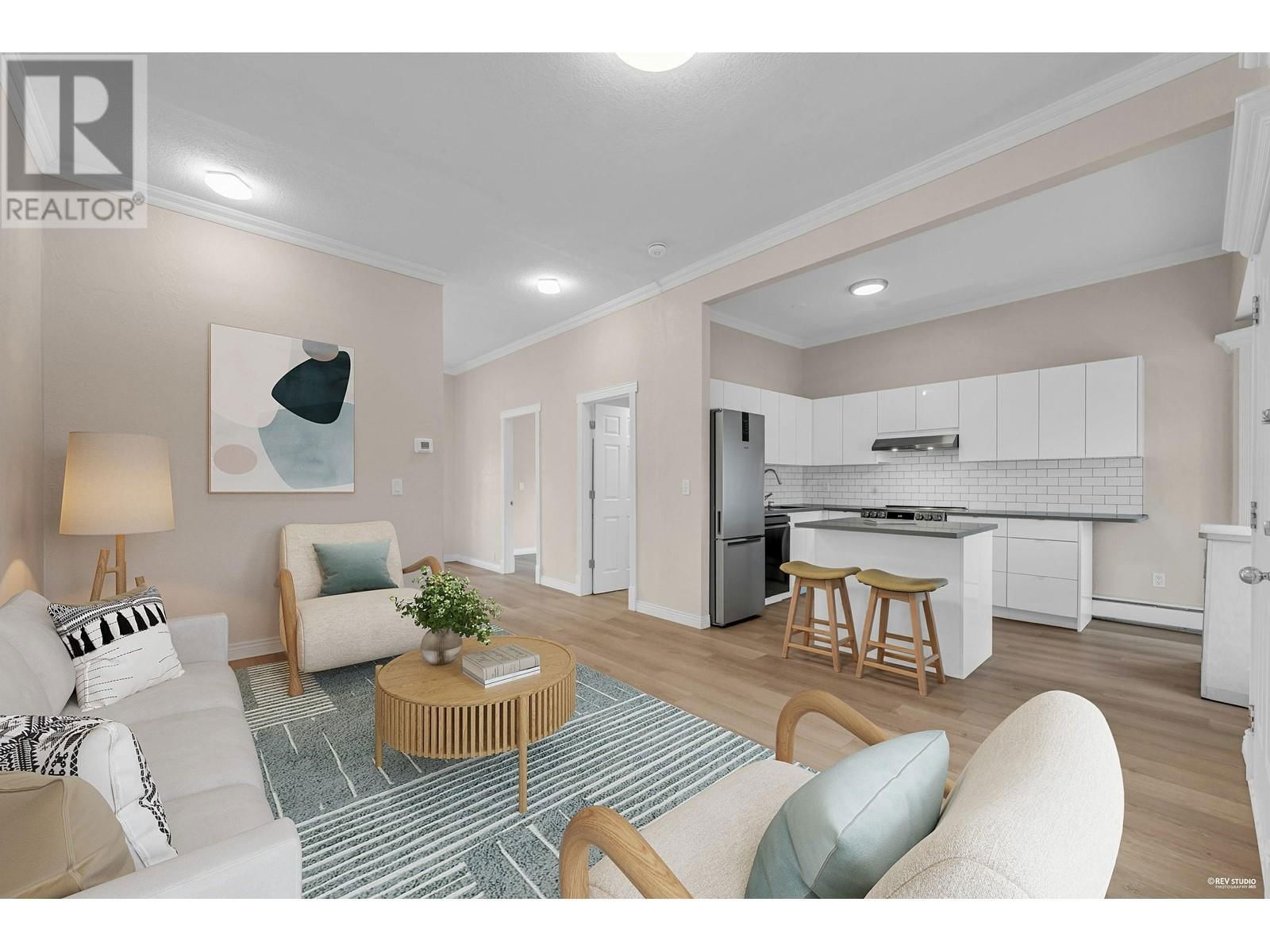 1165 PENDER STREET Image 5