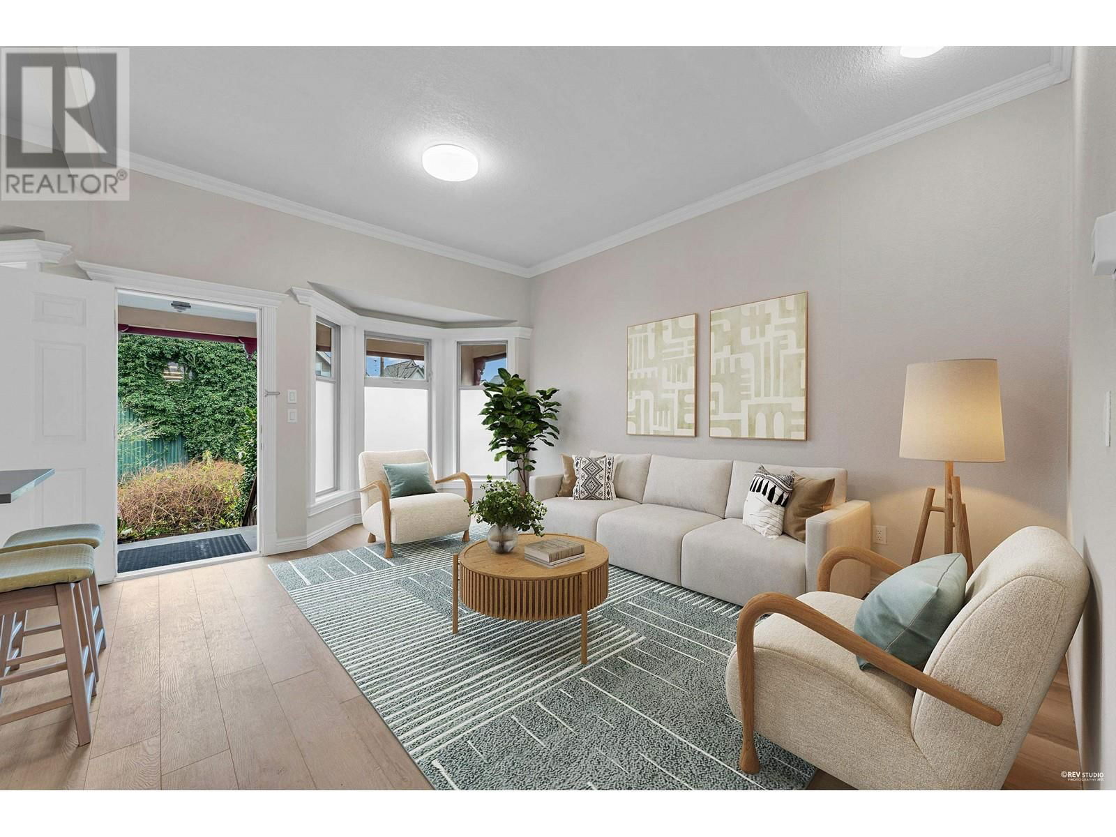1165 PENDER STREET Image 6