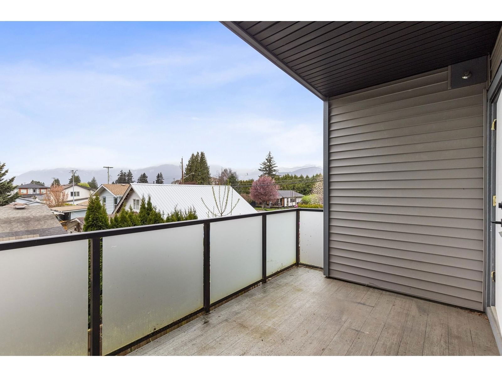 3 - 45608 BERNARD AVENUE Image 20