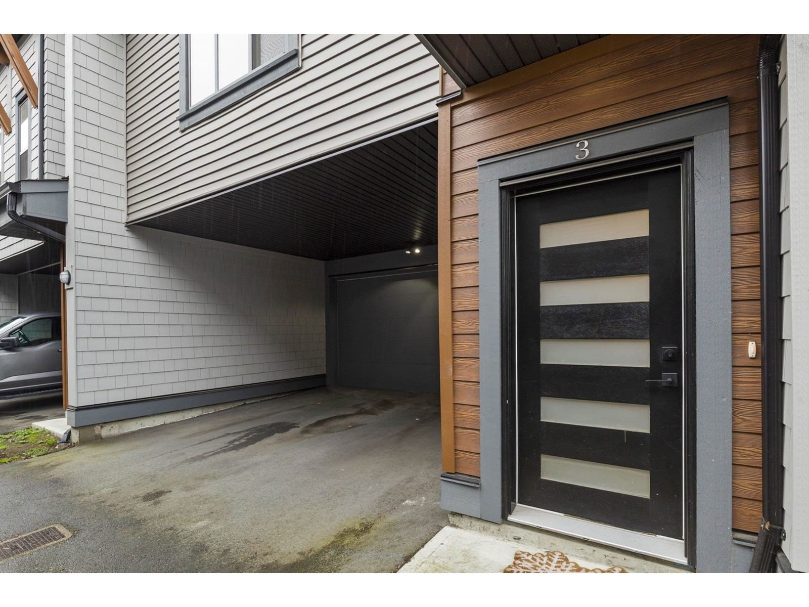 3 - 45608 BERNARD AVENUE Image 4