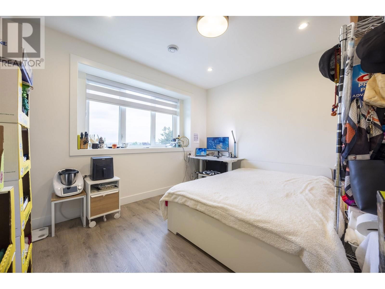 4541 HOY STREET Image 13