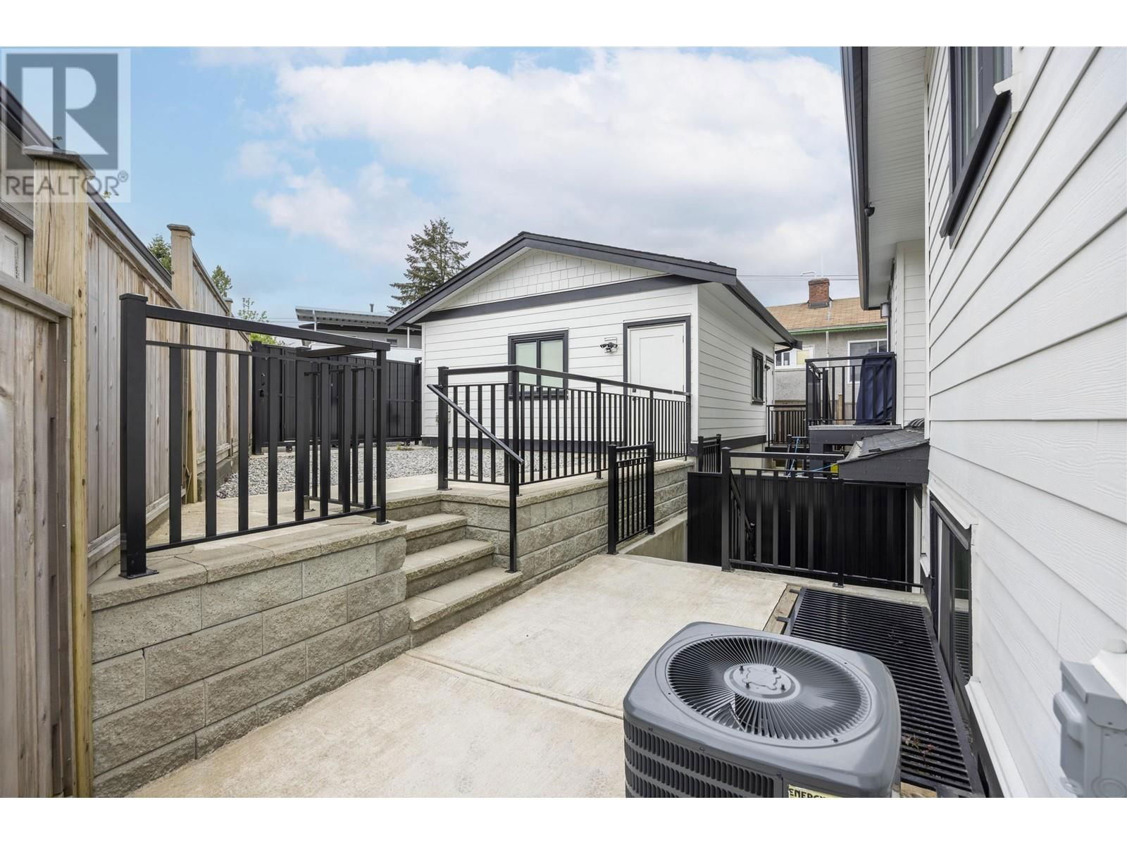 4541 HOY STREET Image 23