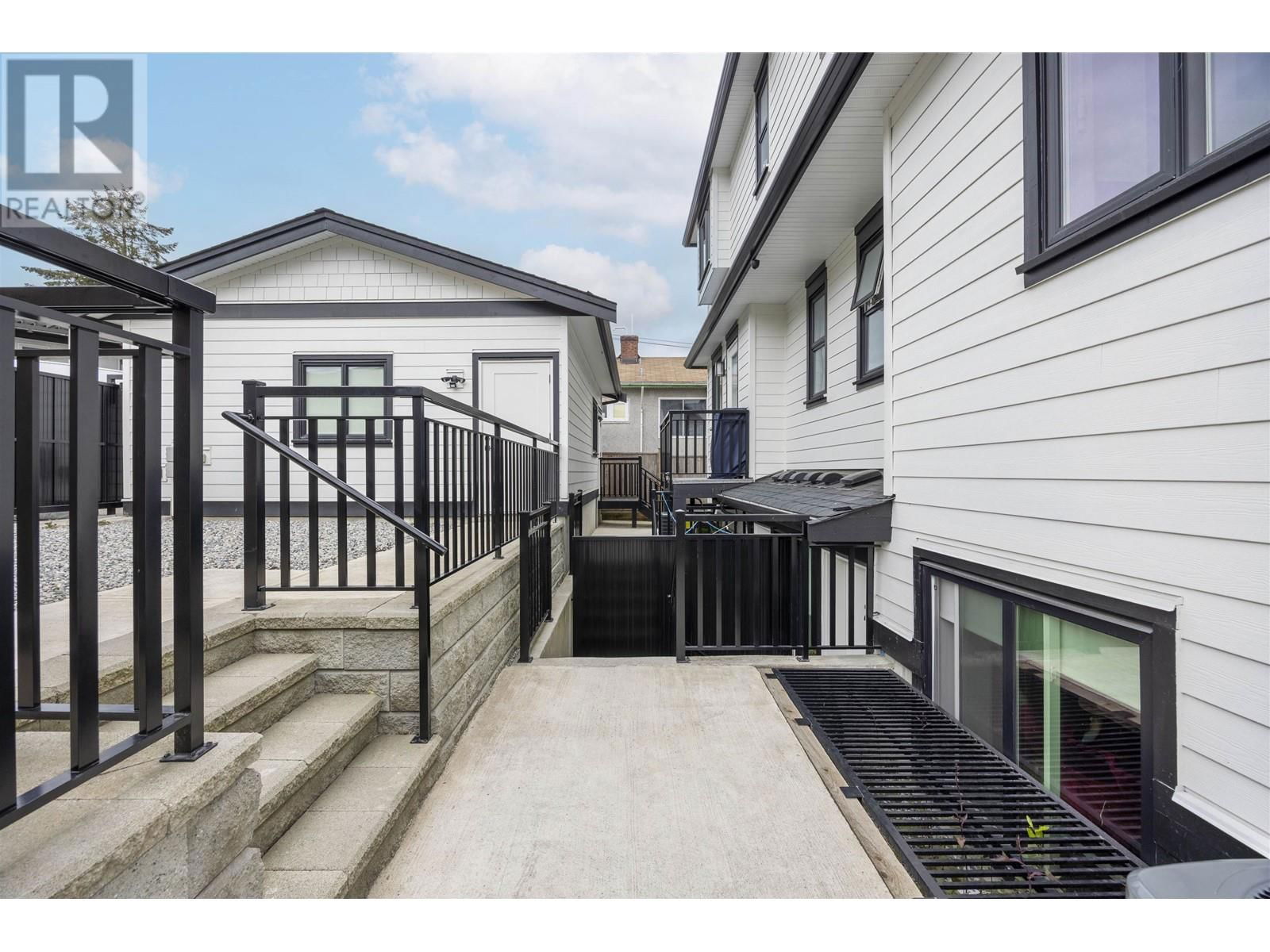 4541 HOY STREET Image 24