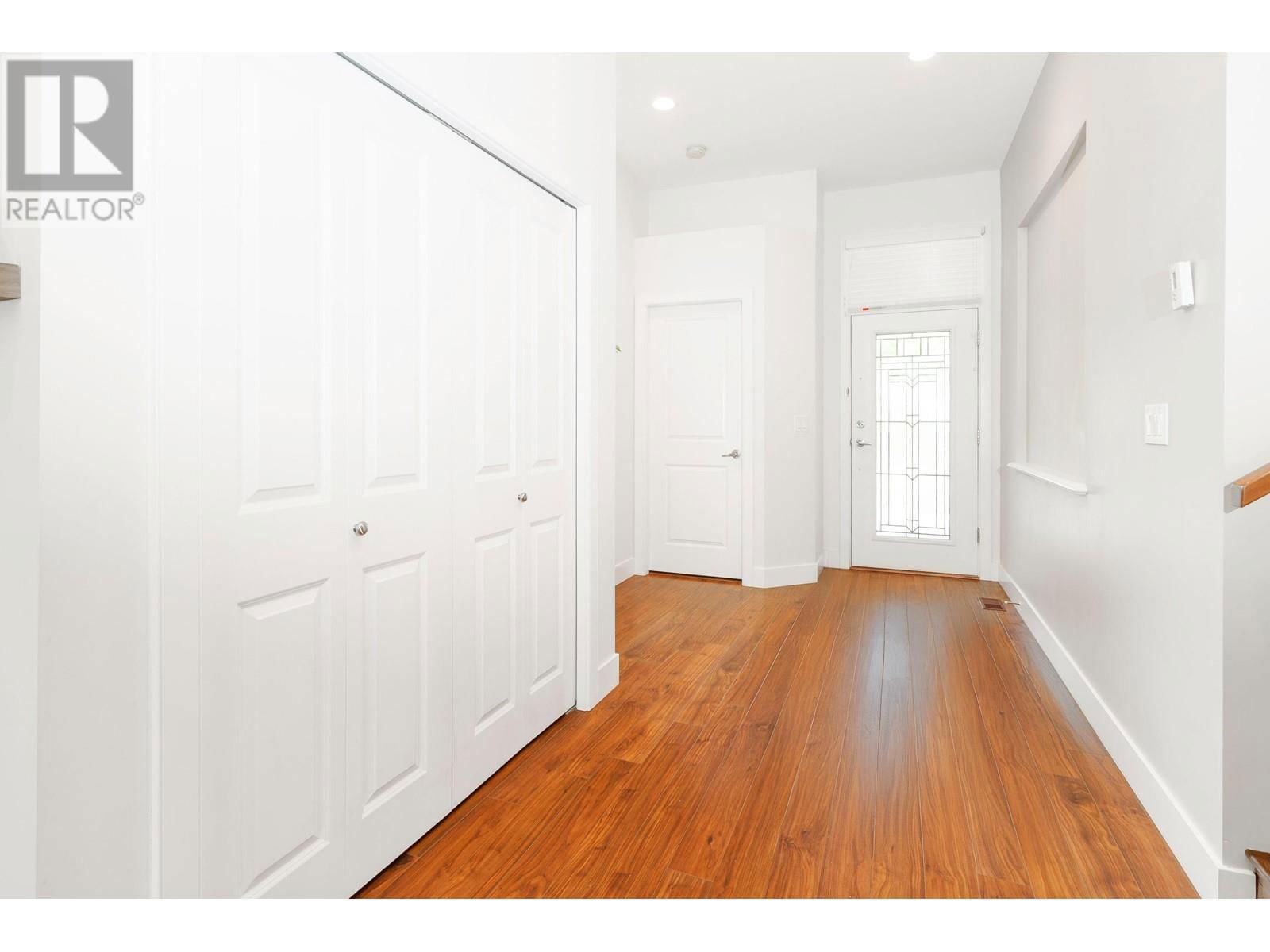 10480 ROBERTSON STREET Image 15