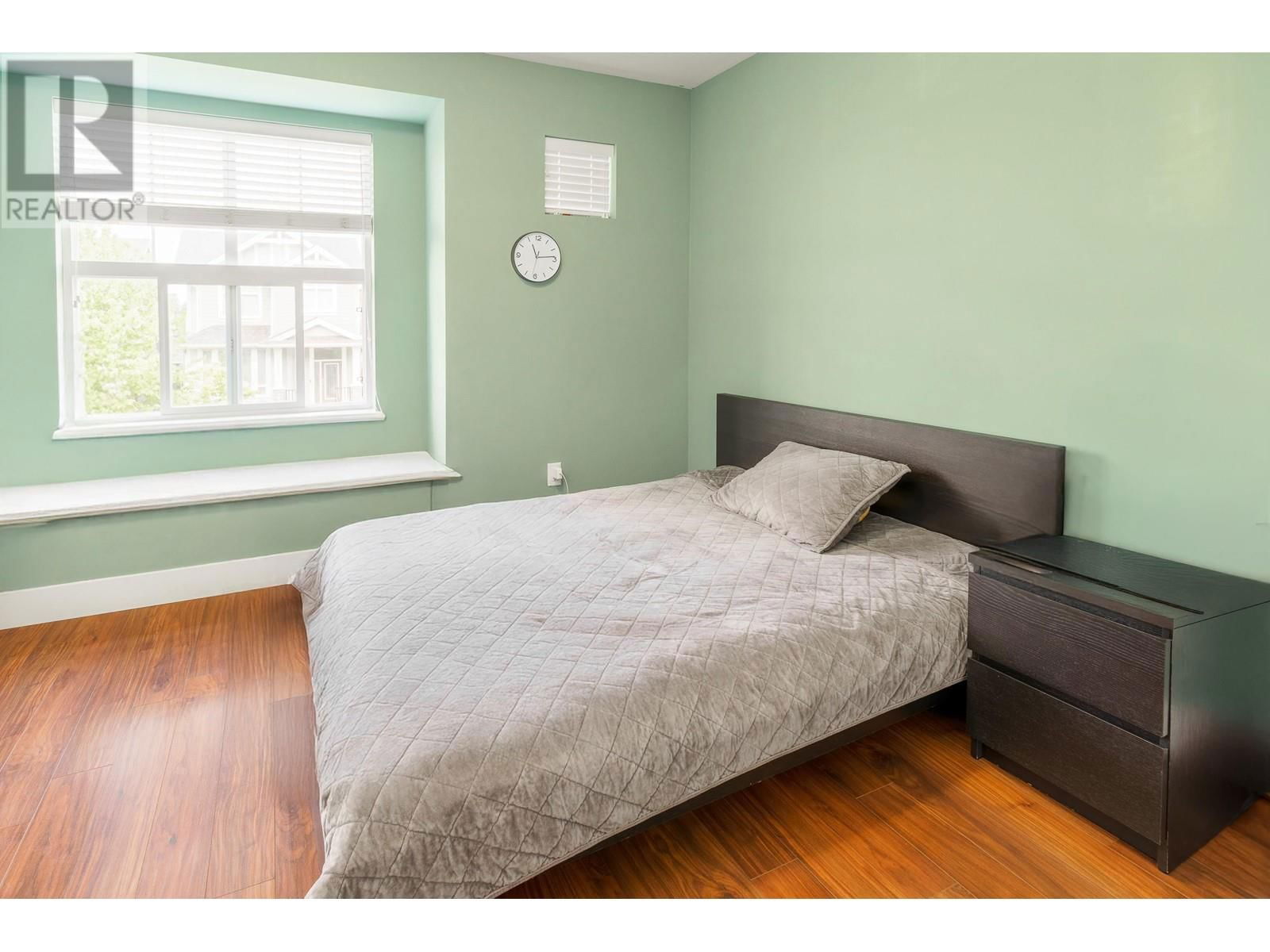10480 ROBERTSON STREET Image 16