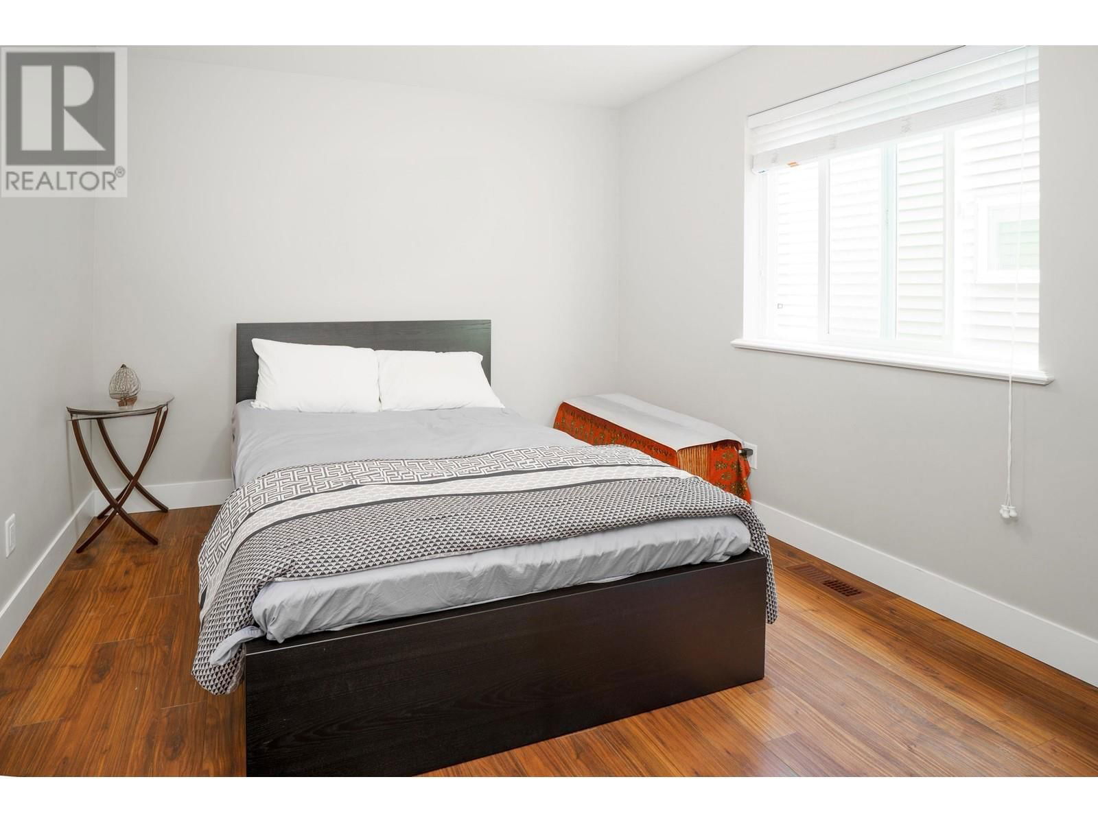 10480 ROBERTSON STREET Image 25