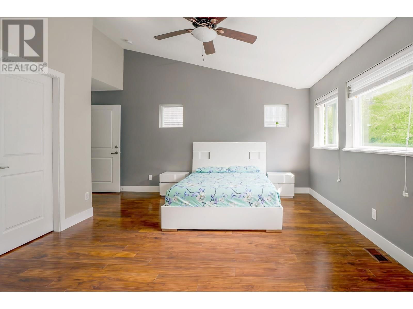 10480 ROBERTSON STREET Image 29