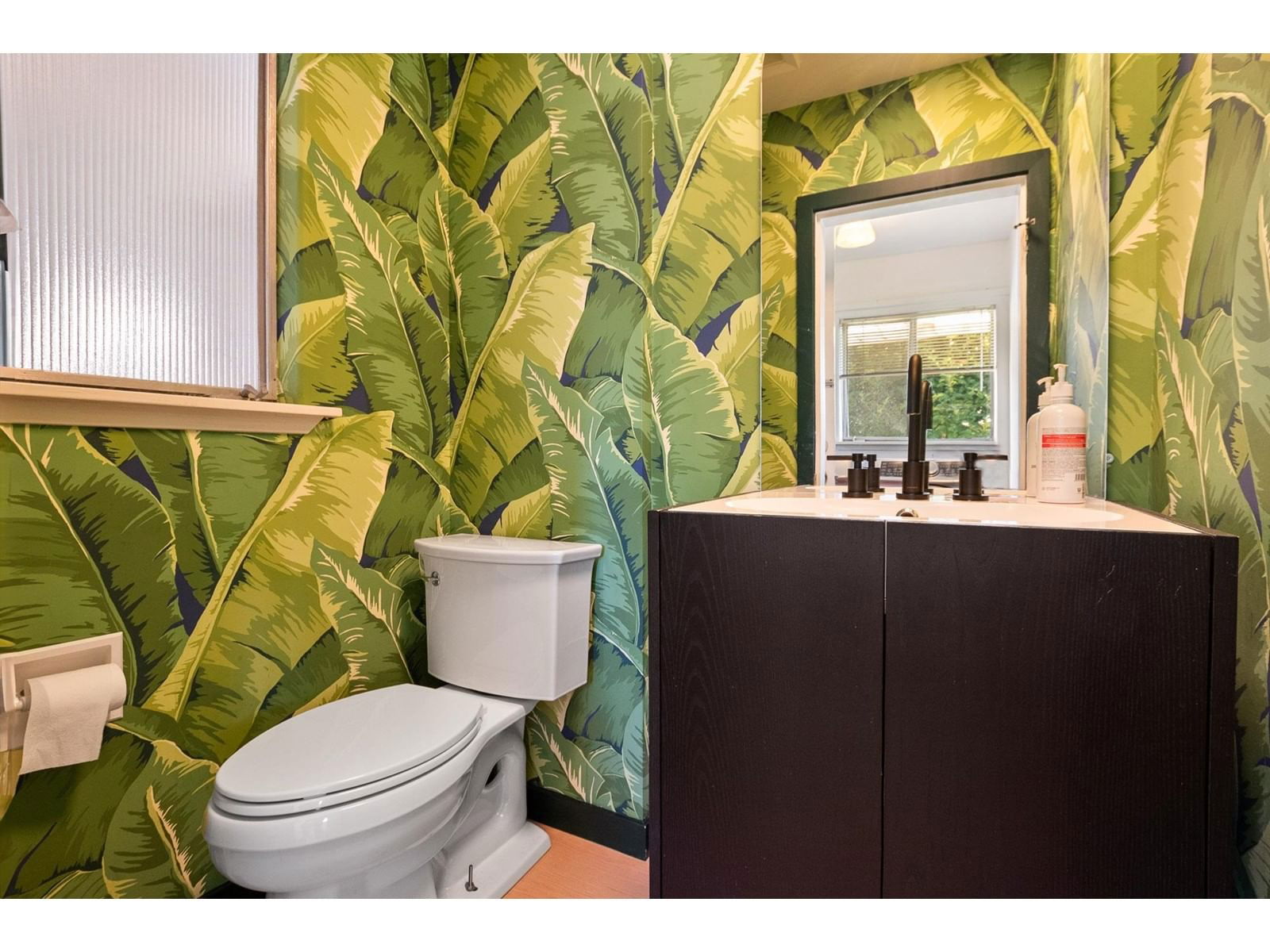 9867 INGLEWOOD CRESCENT Image 22