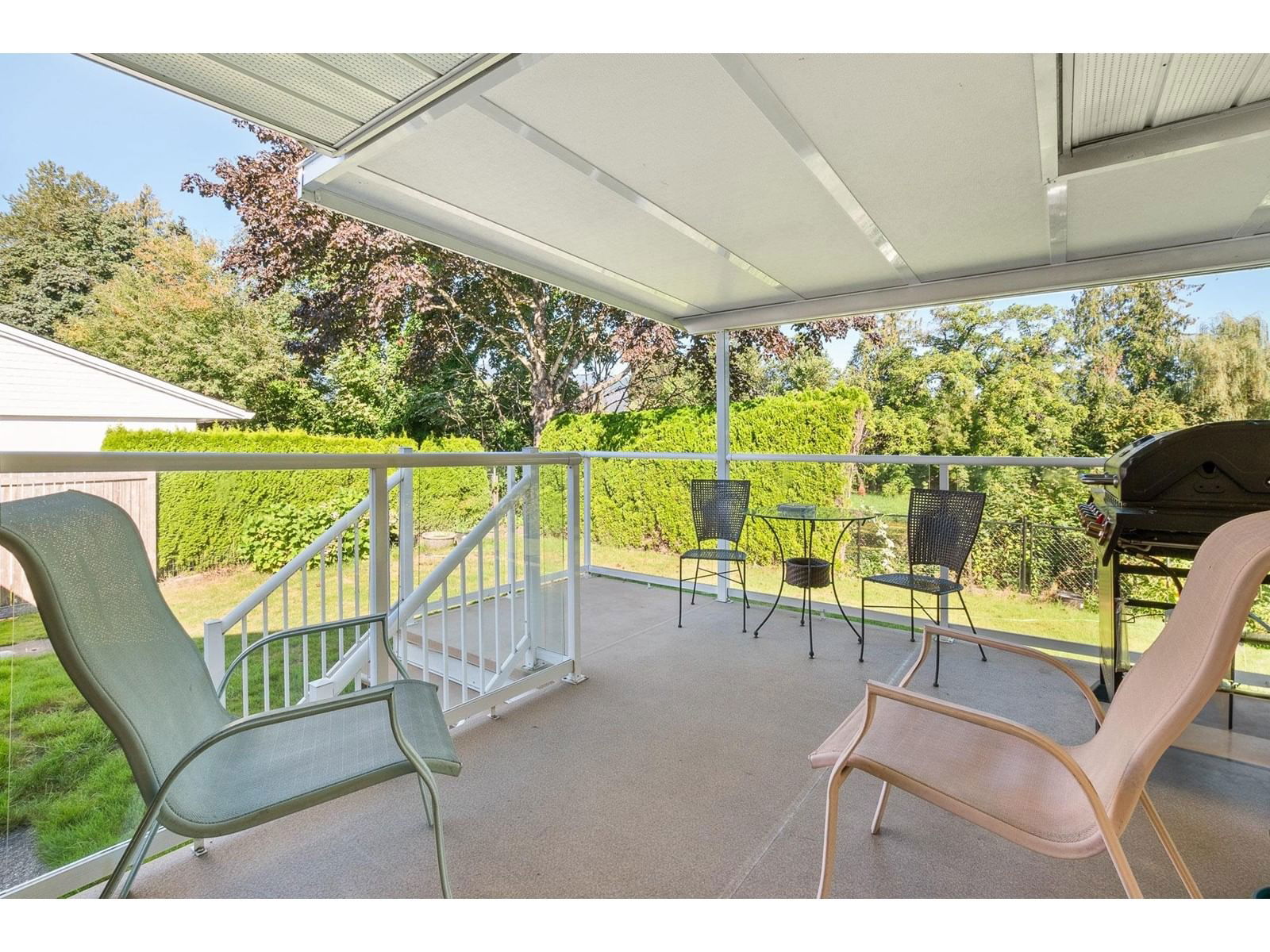 9867 INGLEWOOD CRESCENT Image 38
