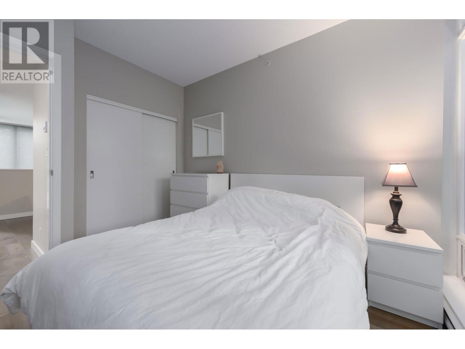 128 DUNSMUIR STREET Image 11