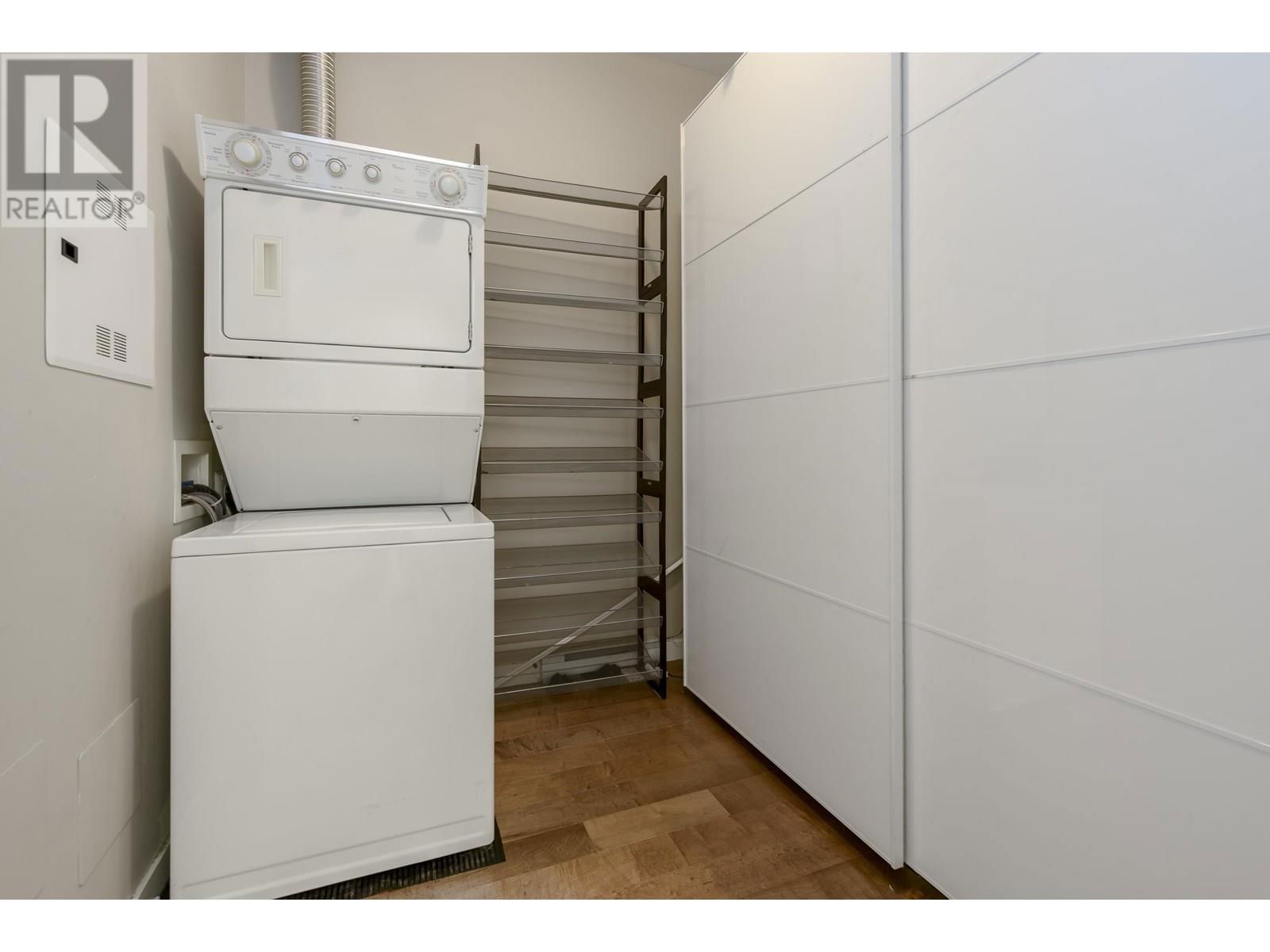 128 DUNSMUIR STREET Image 19
