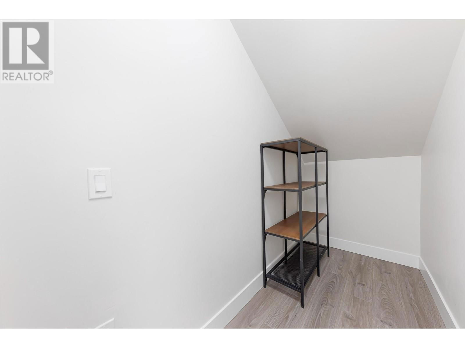 5055 EARLES STREET Image 19