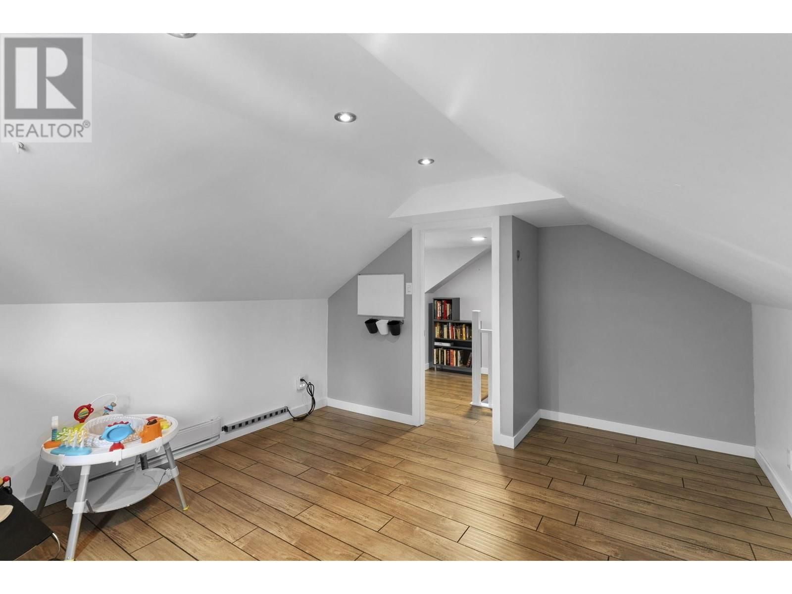 12084 232ND STREET Image 21