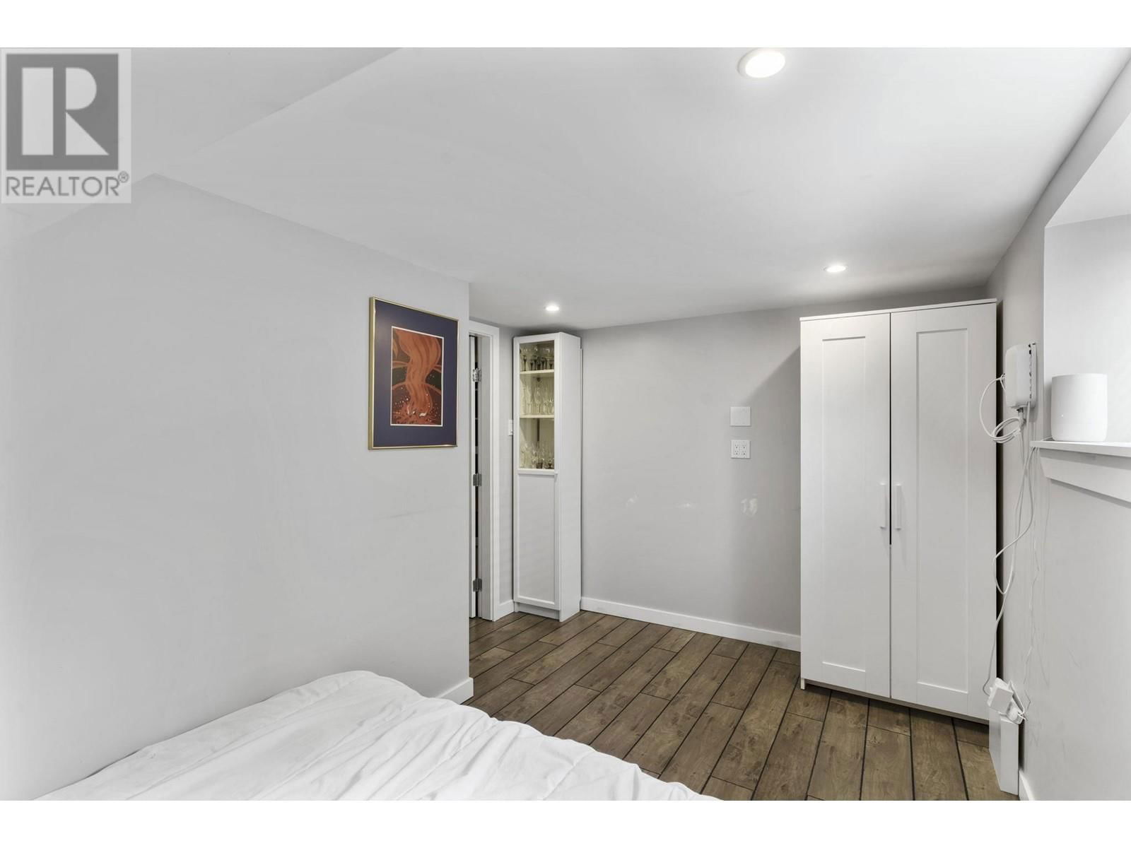 12084 232ND STREET Image 32