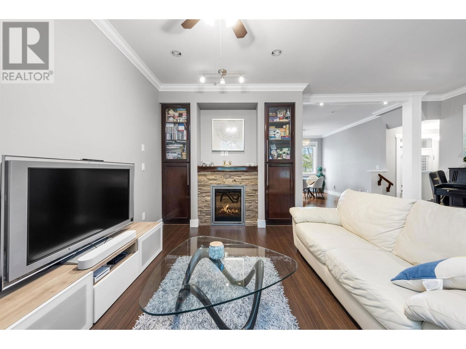 4 - 7520 GILBERT ROAD Image 12
