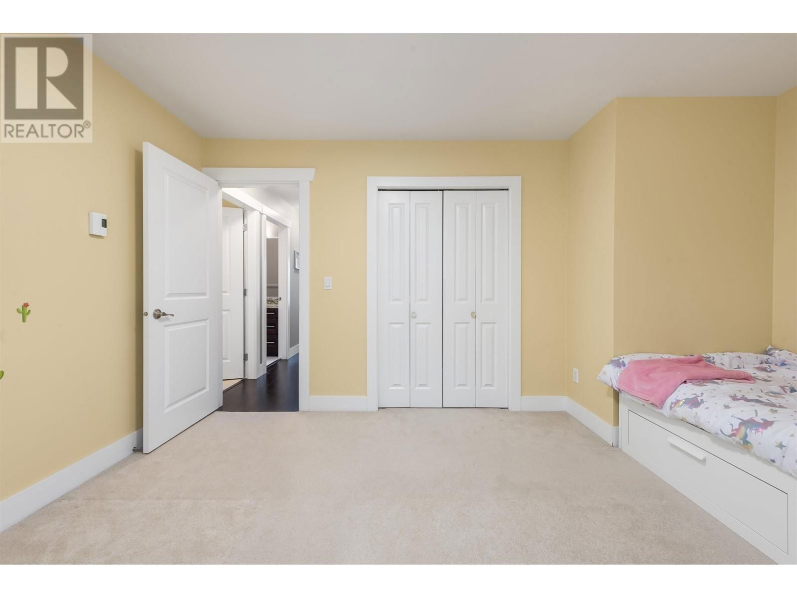 4 - 7520 GILBERT ROAD Image 27