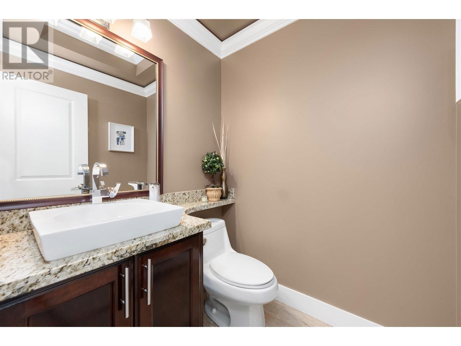 4 - 7520 GILBERT ROAD Image 29