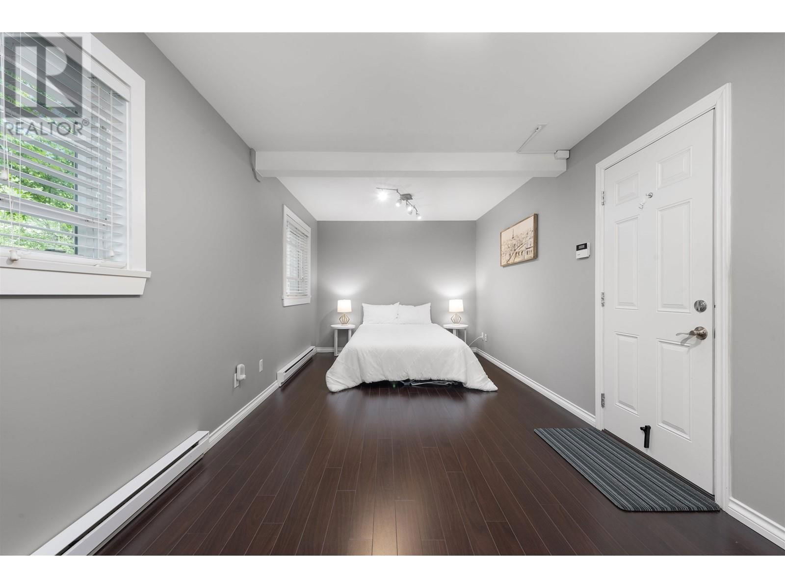 4 - 7520 GILBERT ROAD Image 32