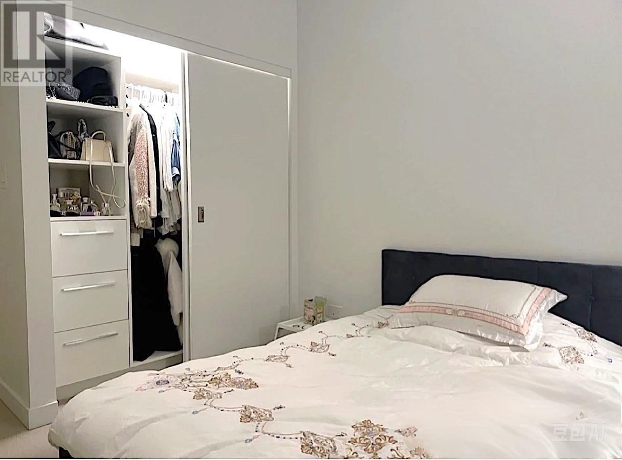 913 - 6688 PEARSON WAY Image 18
