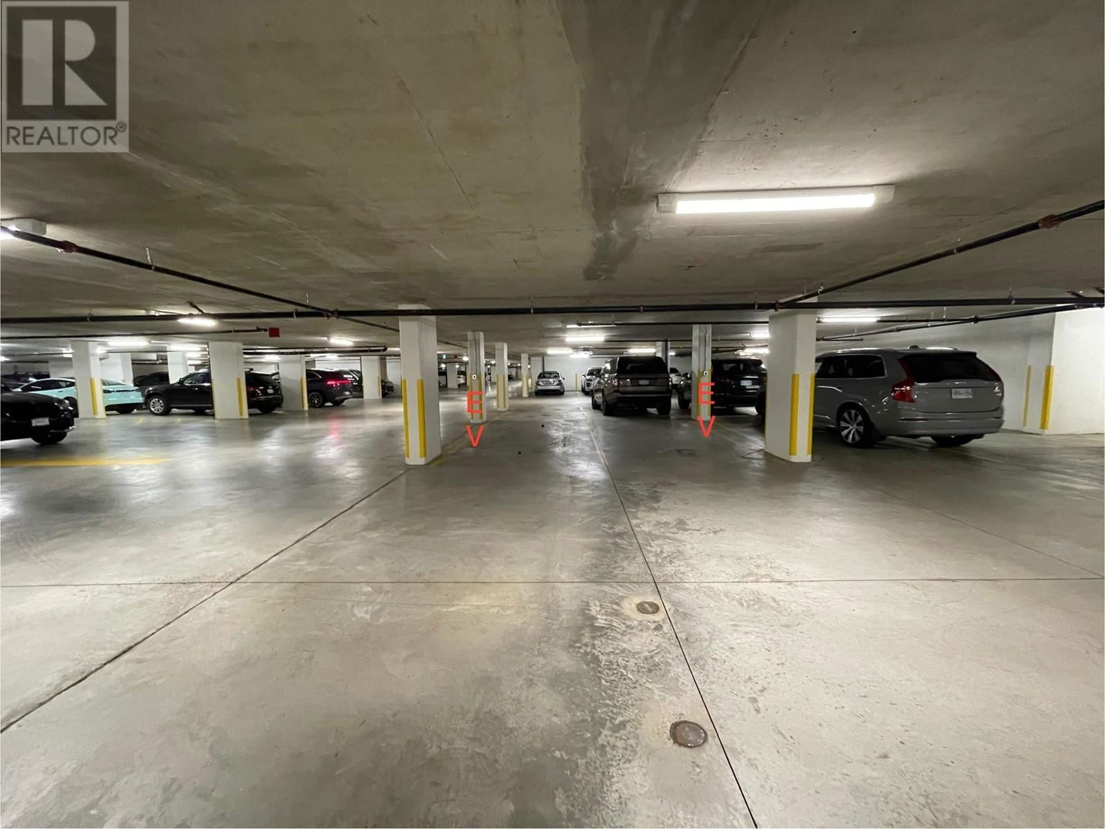 913 - 6688 PEARSON WAY Image 36