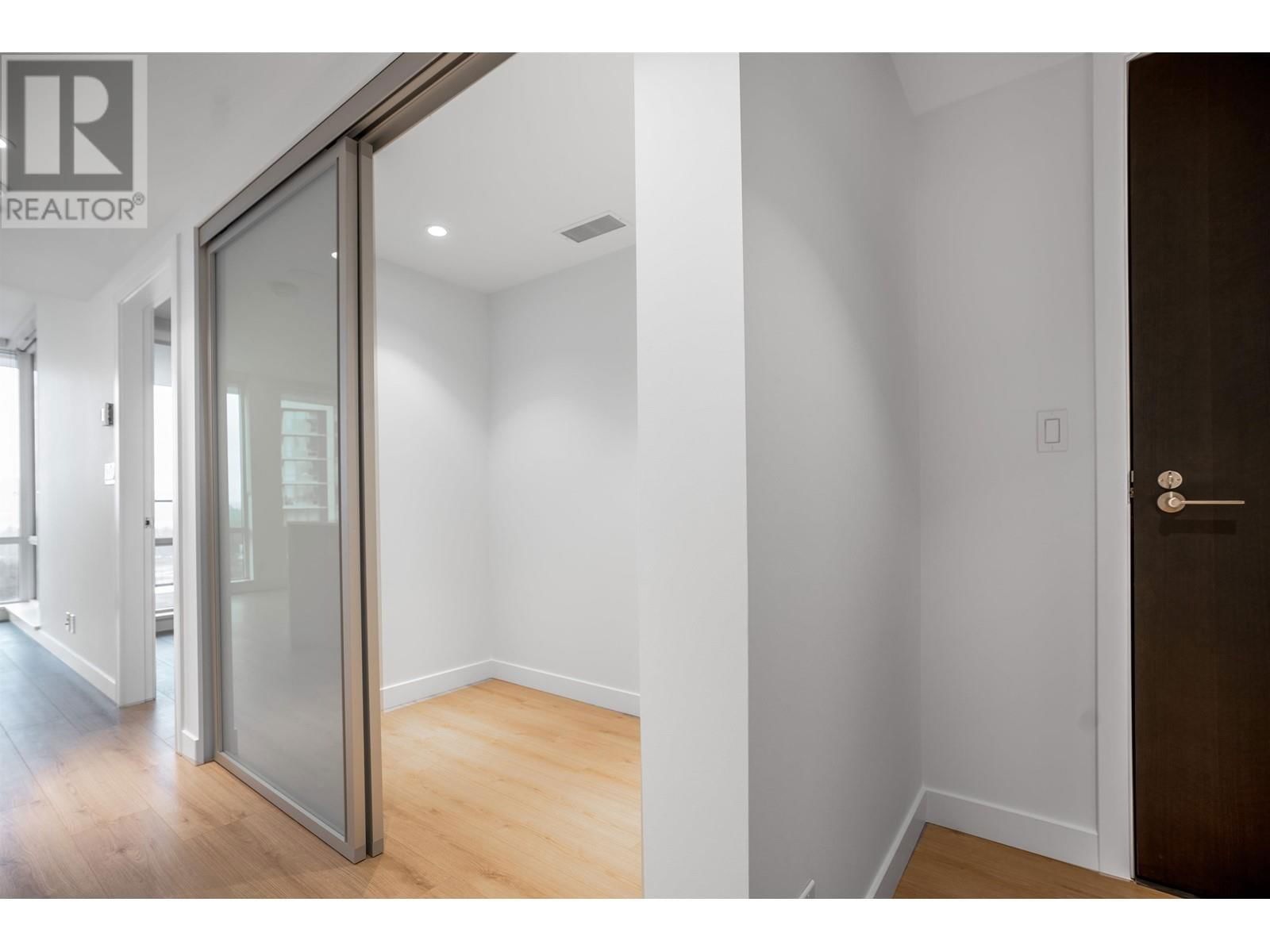 1705 - 1500 FERN STREET Image 5