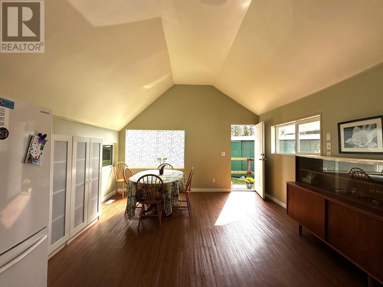 2605 FIRST AVENUE Image 2
