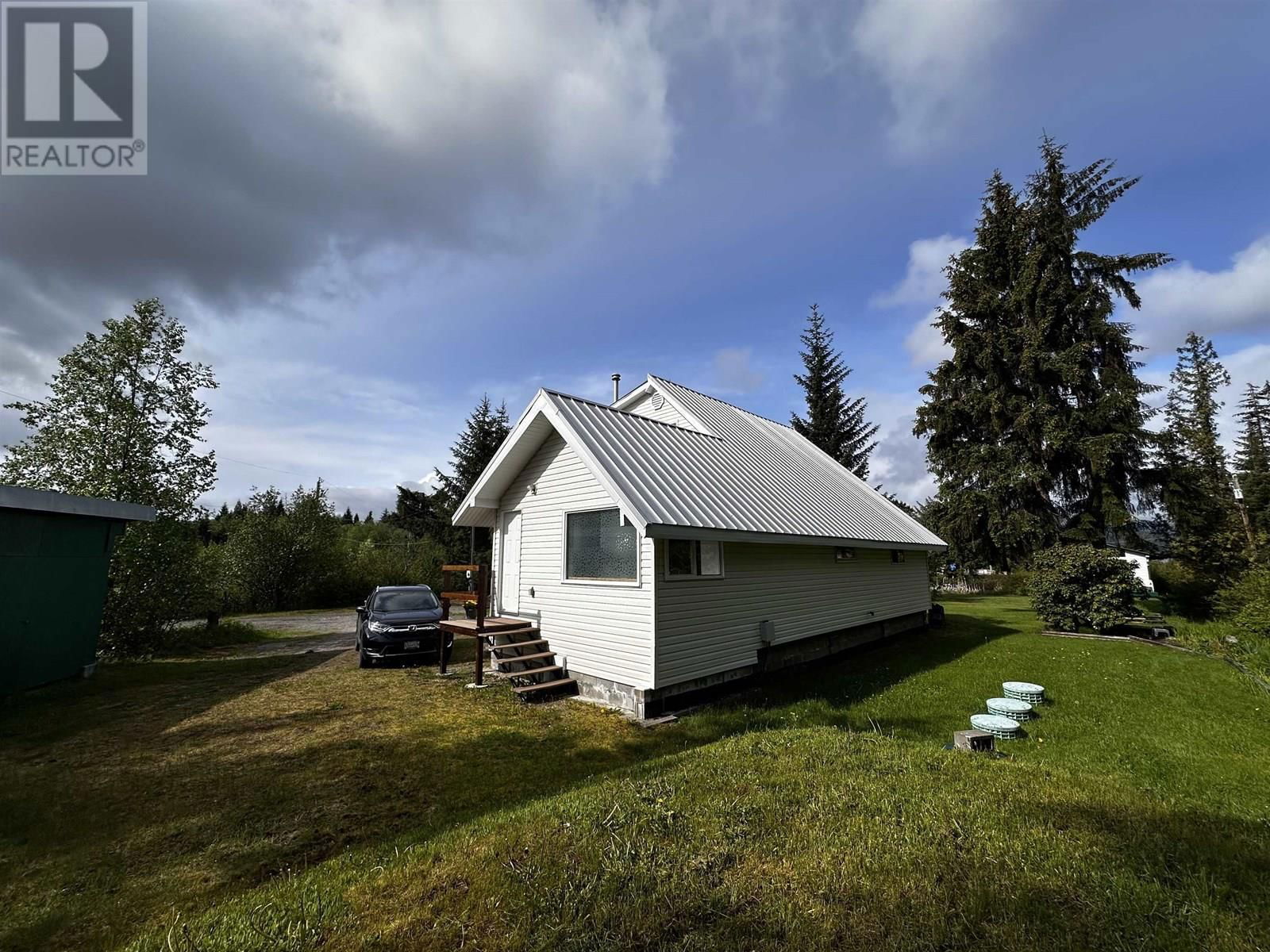 2605 FIRST AVENUE Image 32