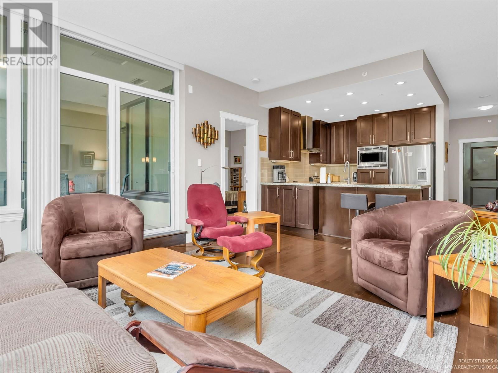 705 - 2950 PANORAMA DRIVE Image 8