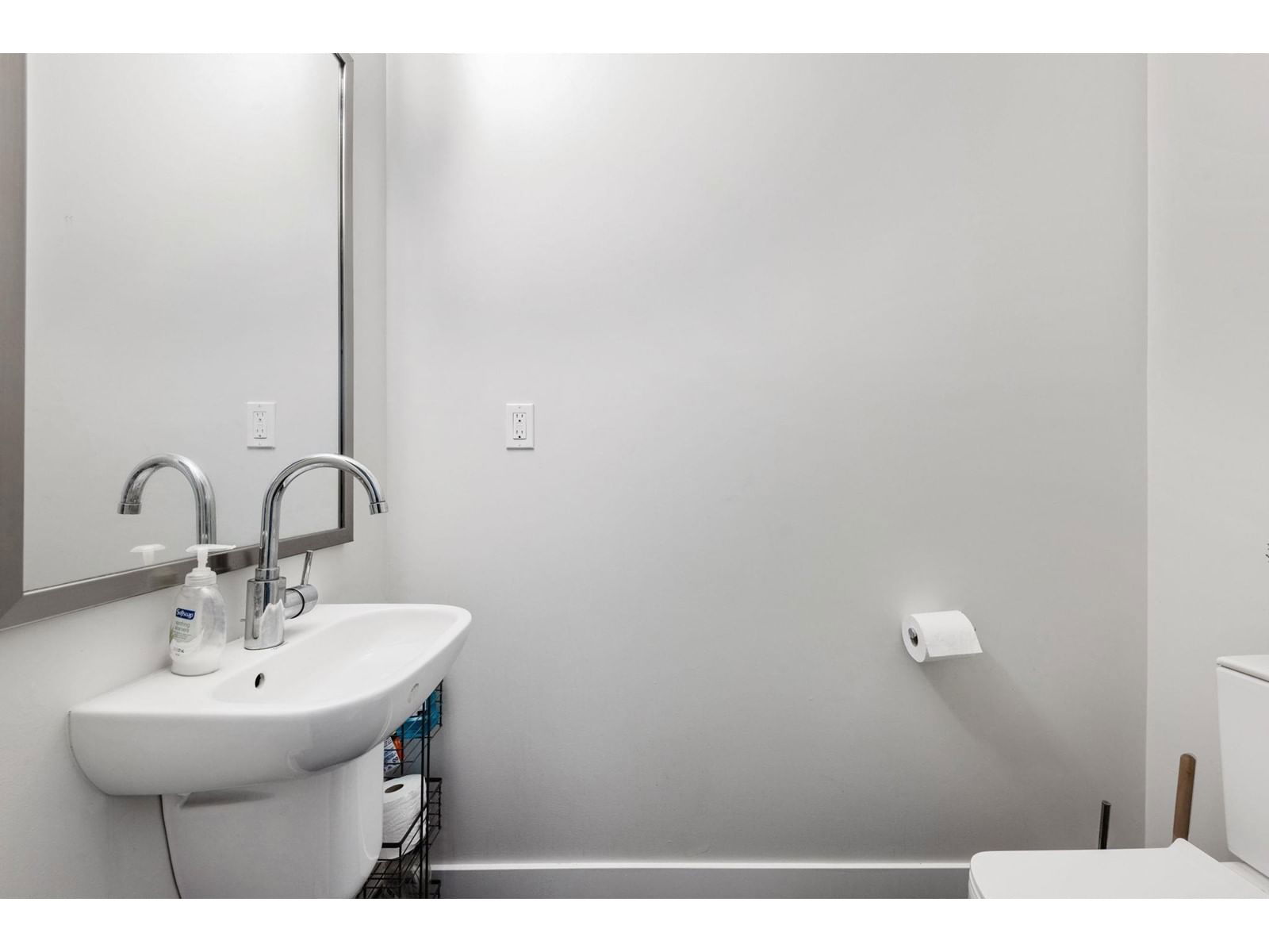 16509 24A Image 8