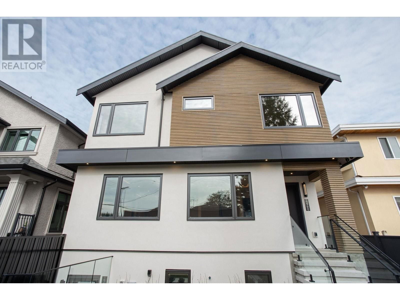 2790 21ST AVENUE Image 32