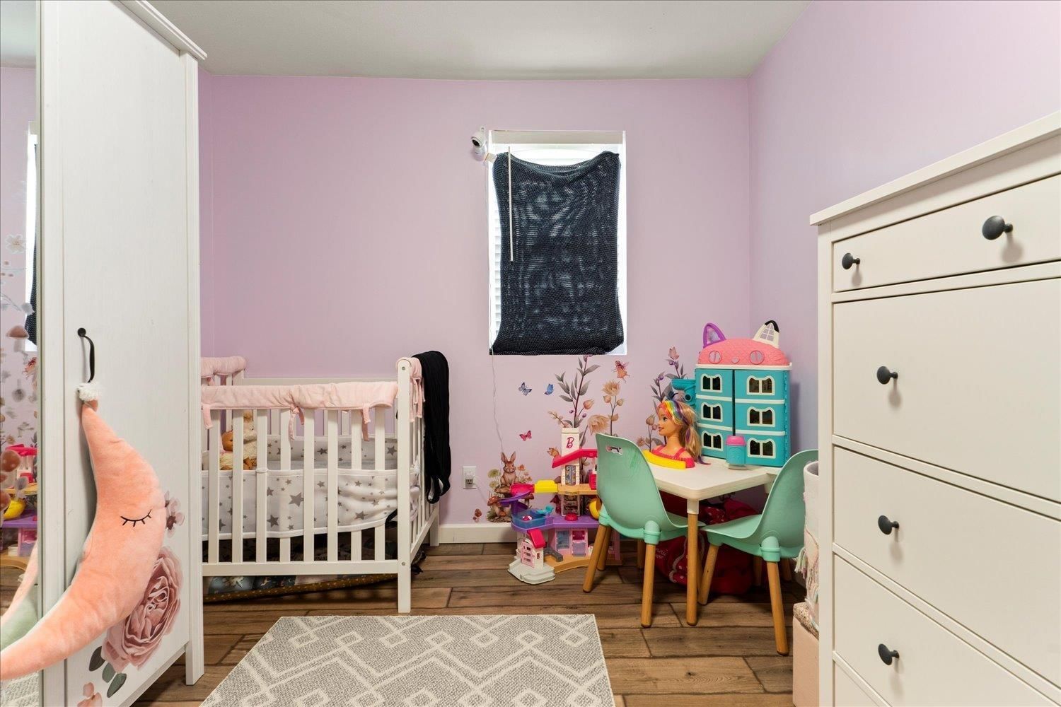578 HEMLOCK AVENUE Image 23
