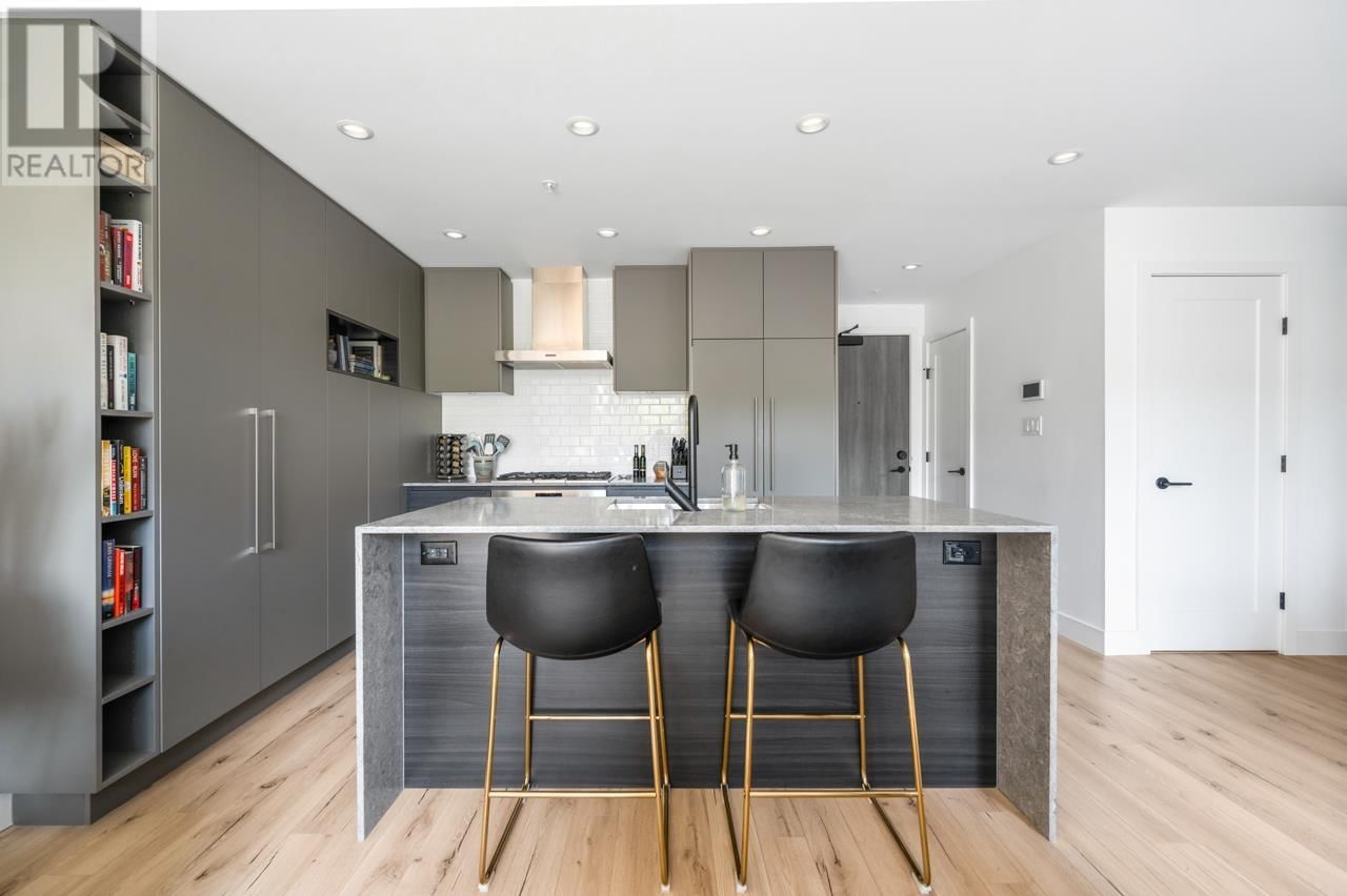 206 - 3131 MURRAY STREET Image 3