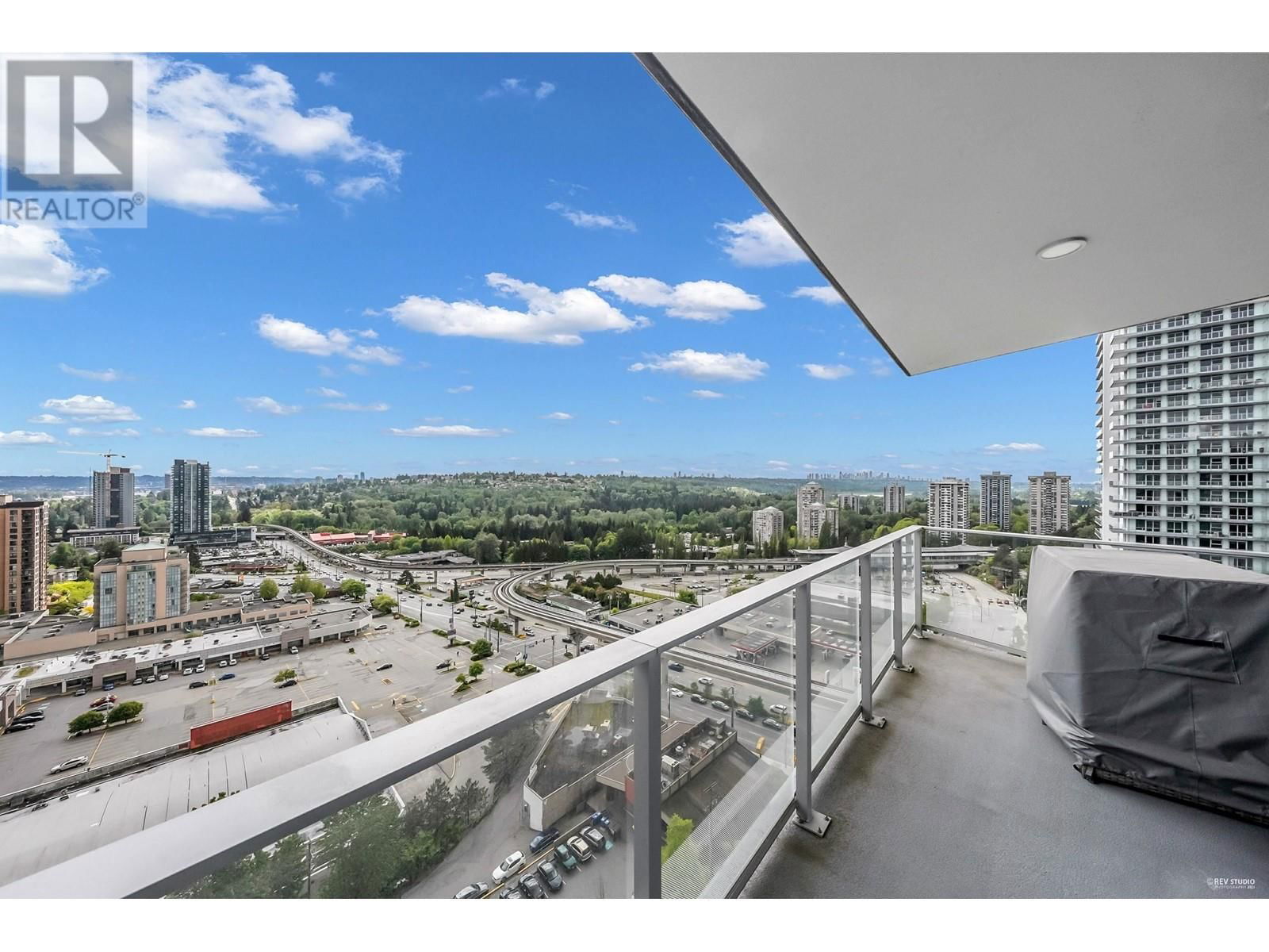 1701 - 518 WHITING WAY Image 32