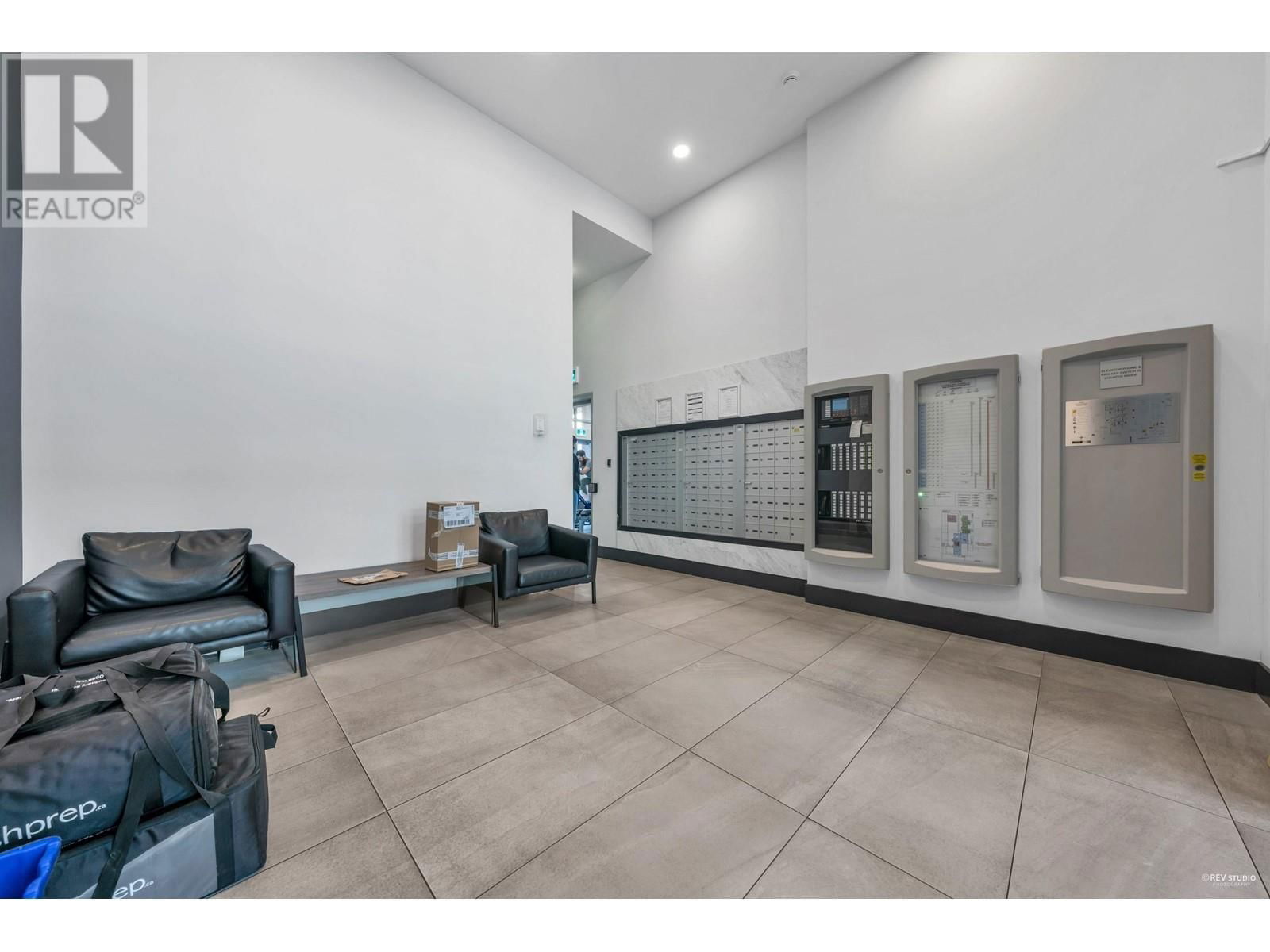 1701 - 518 WHITING WAY Image 35