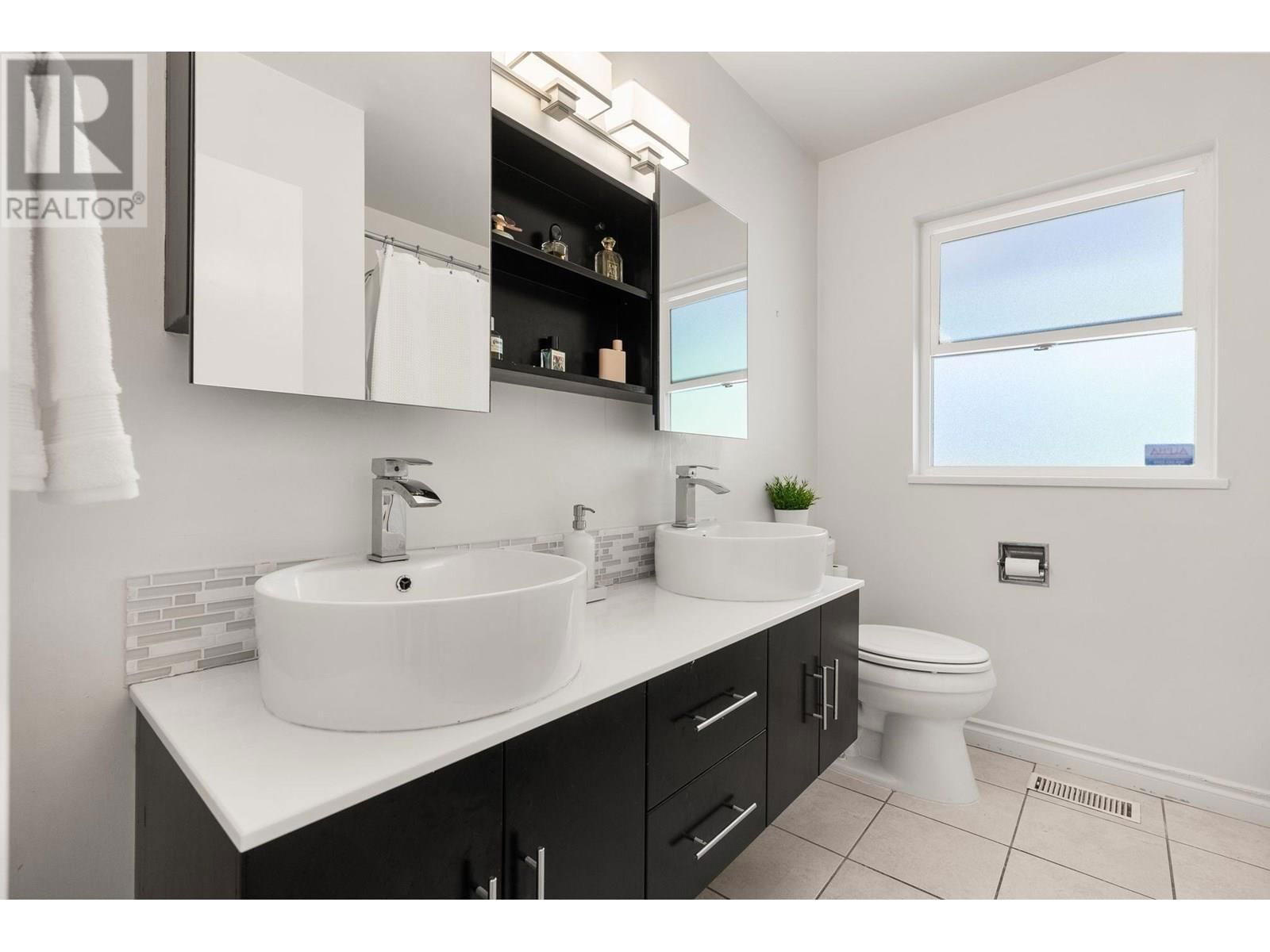 4780 ESTEVAN PLACE Image 21