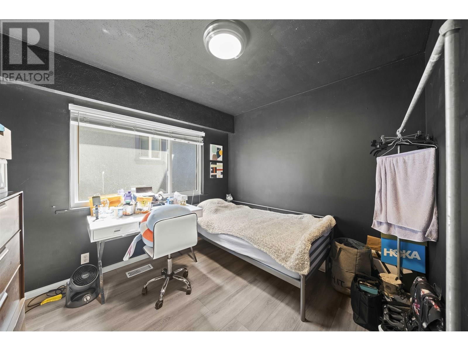 2647 DUNDAS STREET Image 10