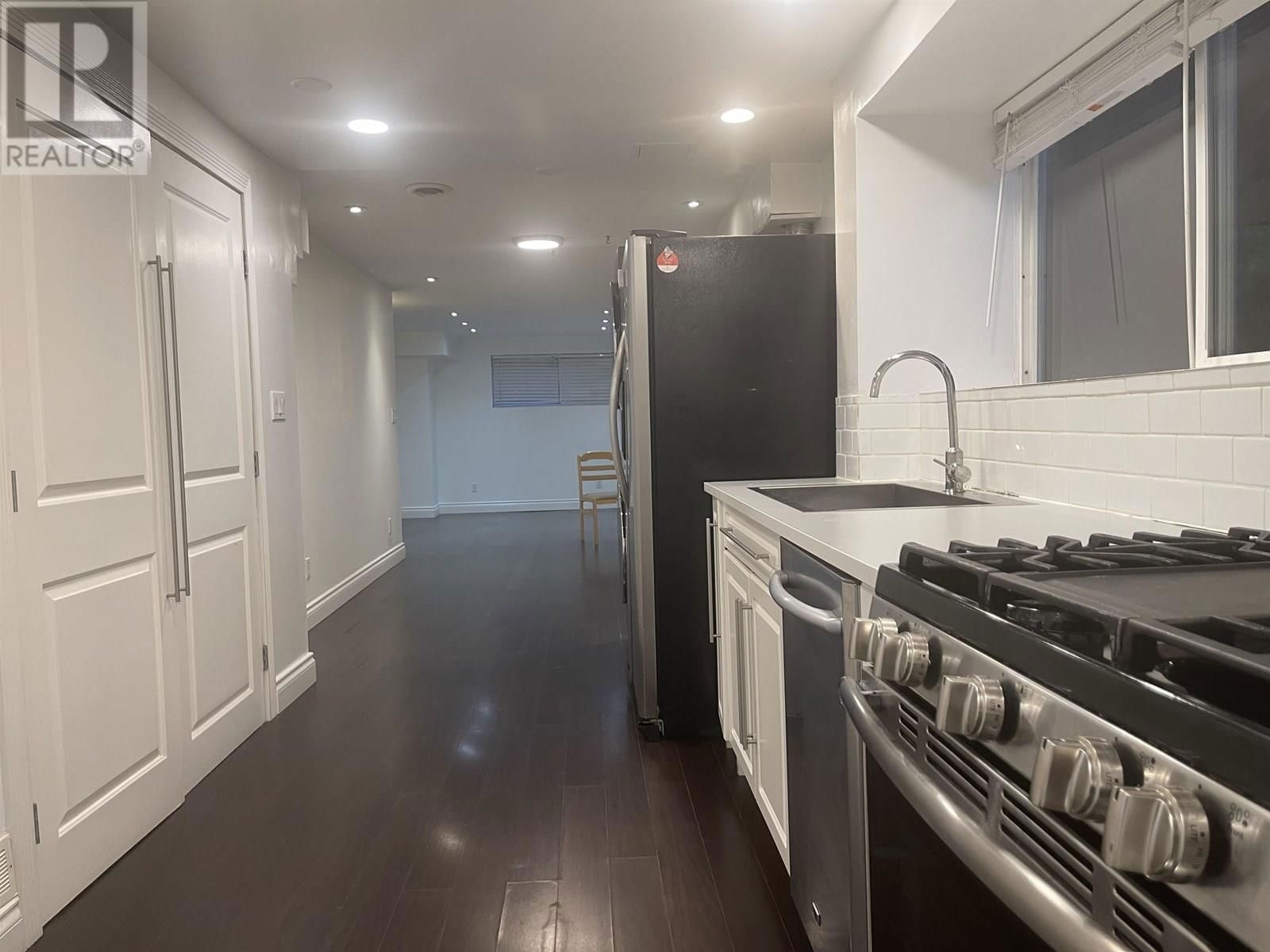 2647 DUNDAS STREET Image 30