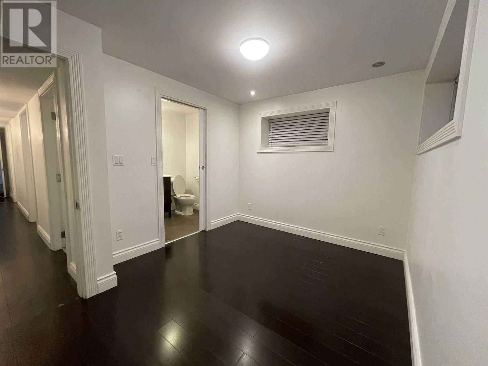 2647 DUNDAS STREET Image 31
