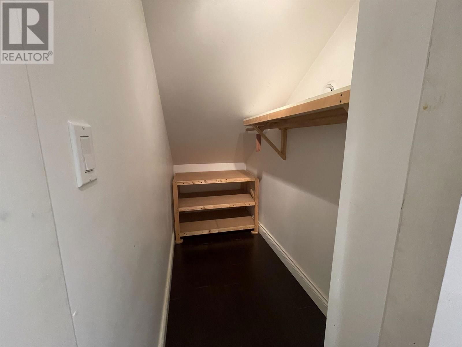 2647 DUNDAS STREET Image 32