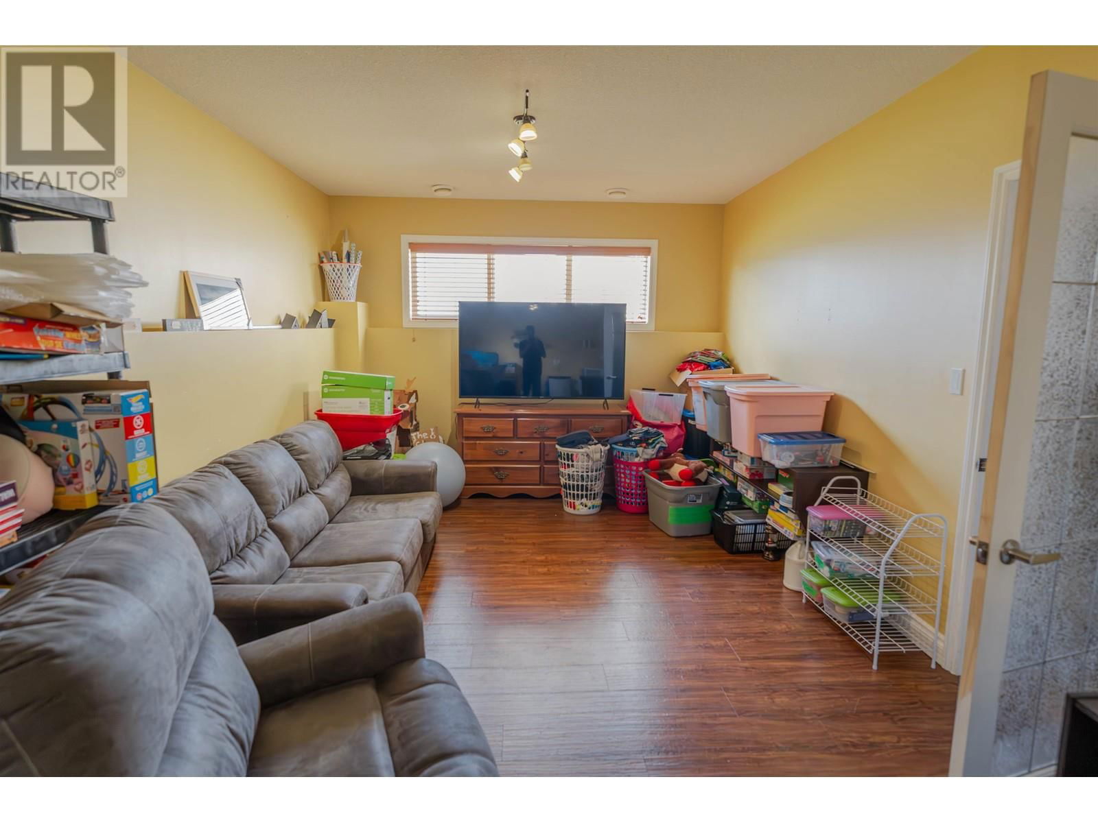 9627 113 AVENUE Image 17