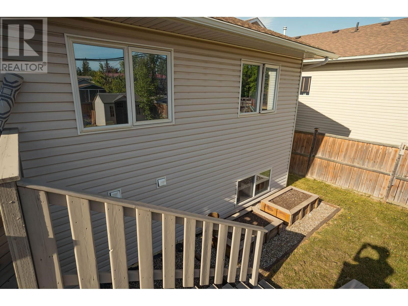 9627 113 AVENUE Image 19