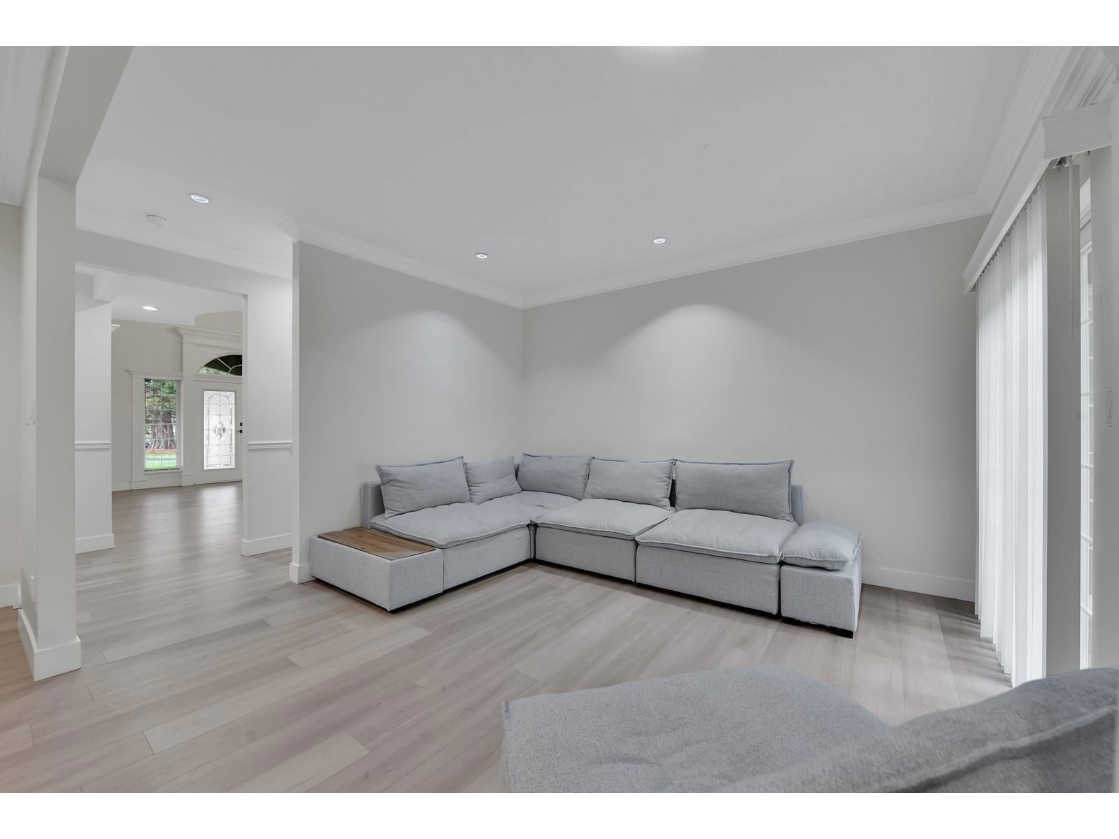 20054 FERNRIDGE Image 31