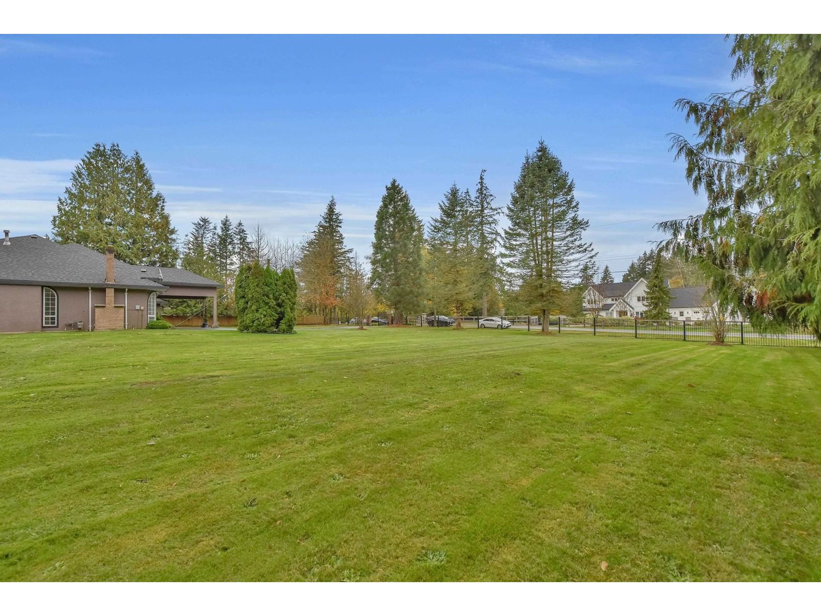 20054 FERNRIDGE Image 32