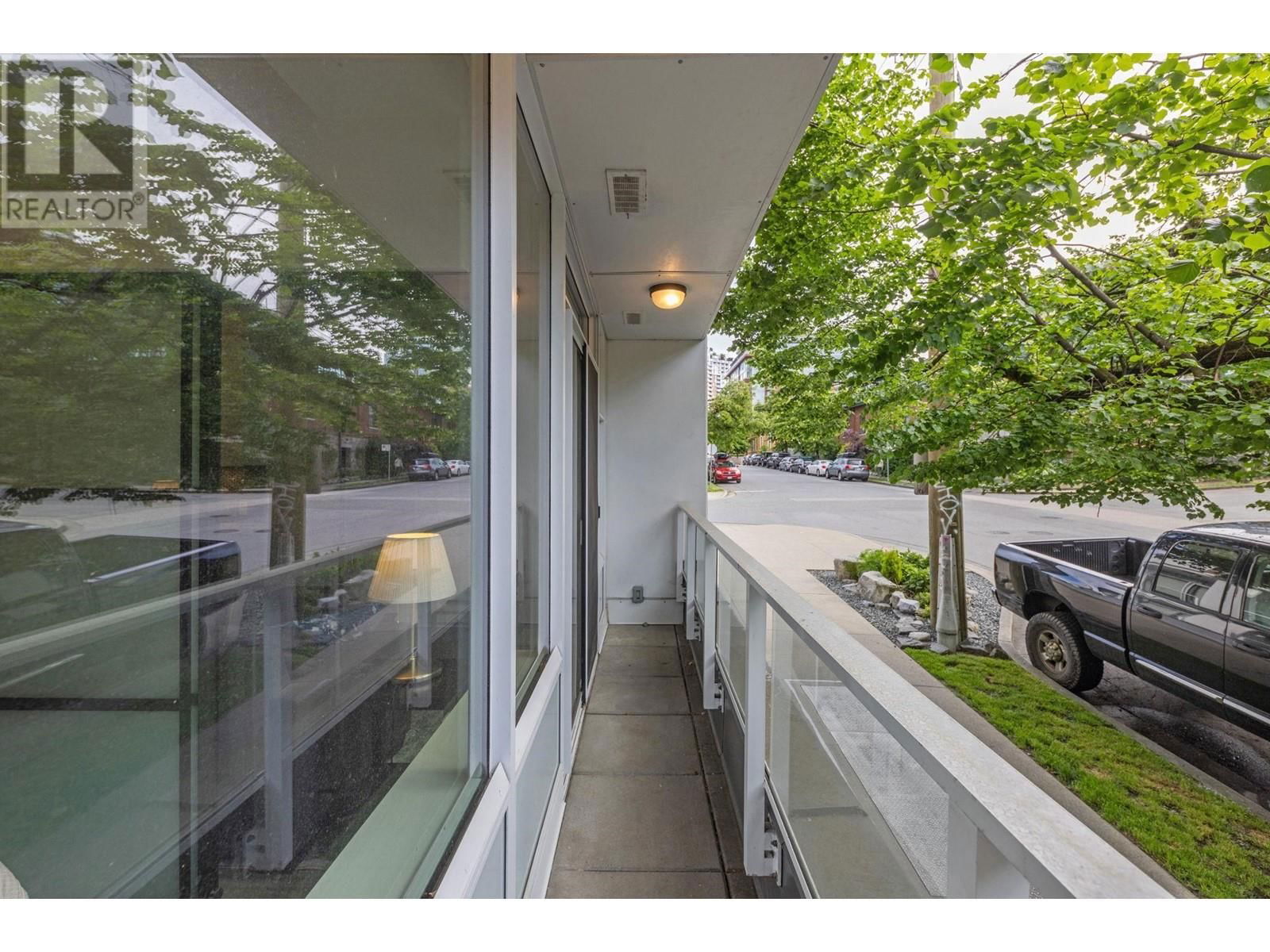 114 - 311 6TH STREET Image 22