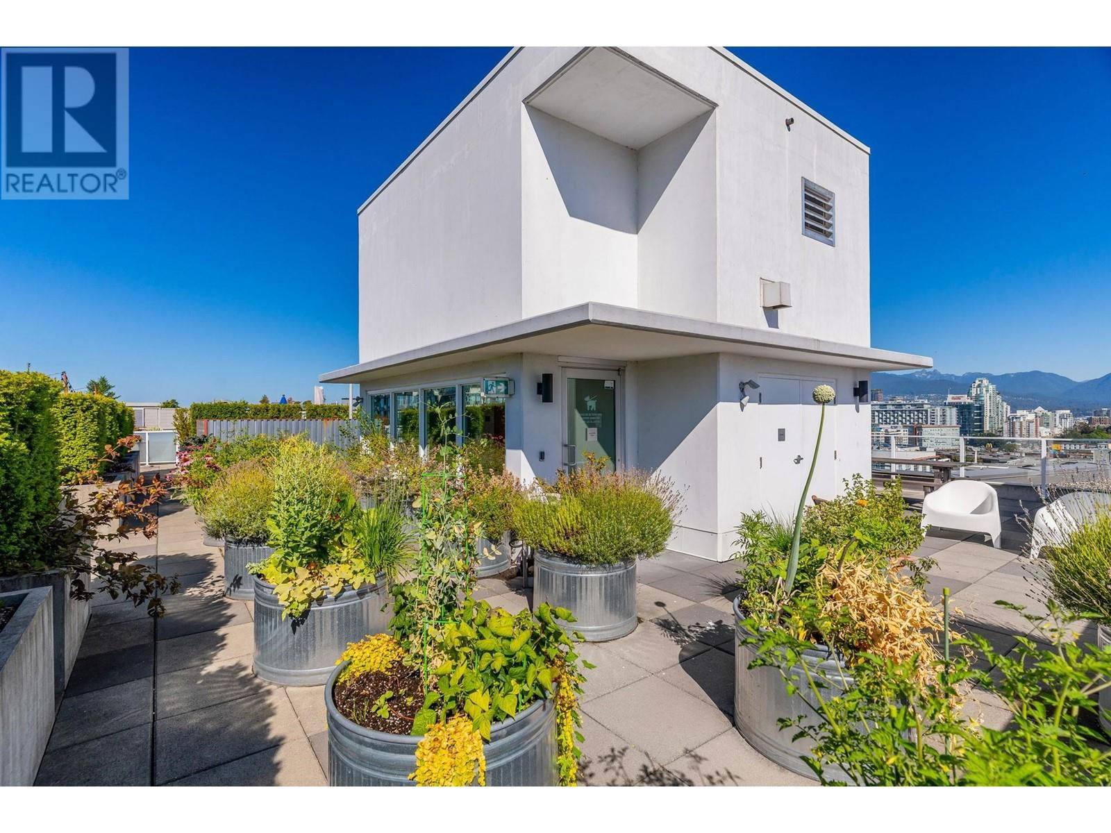 114 - 311 6TH STREET Image 30