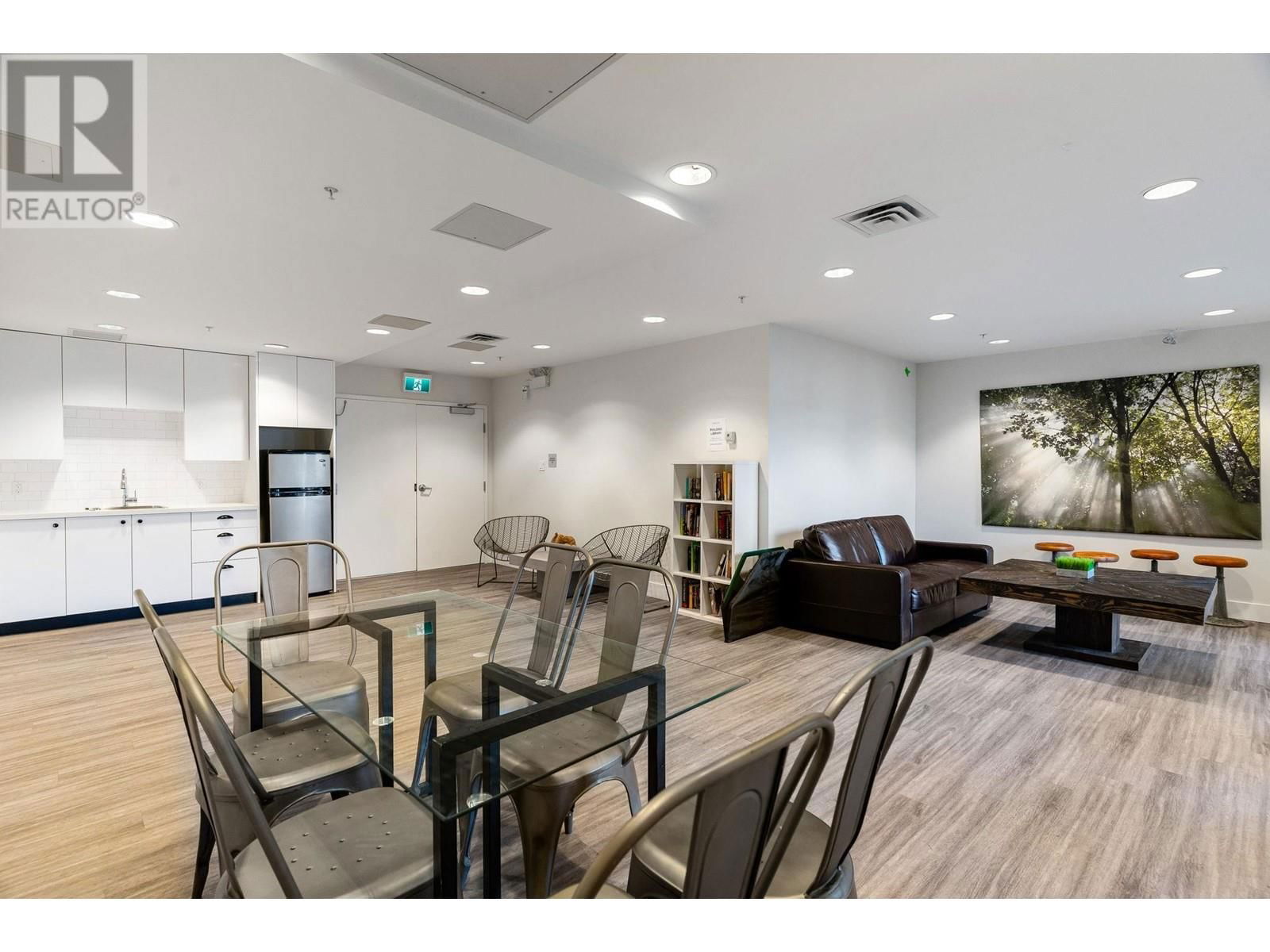 114 - 311 6TH STREET Image 33