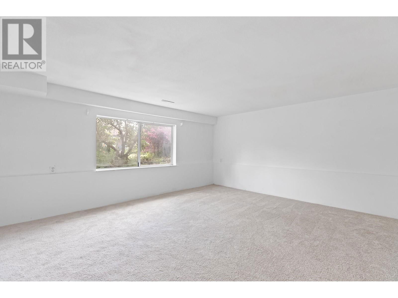 21048 BARKER AVENUE Image 26
