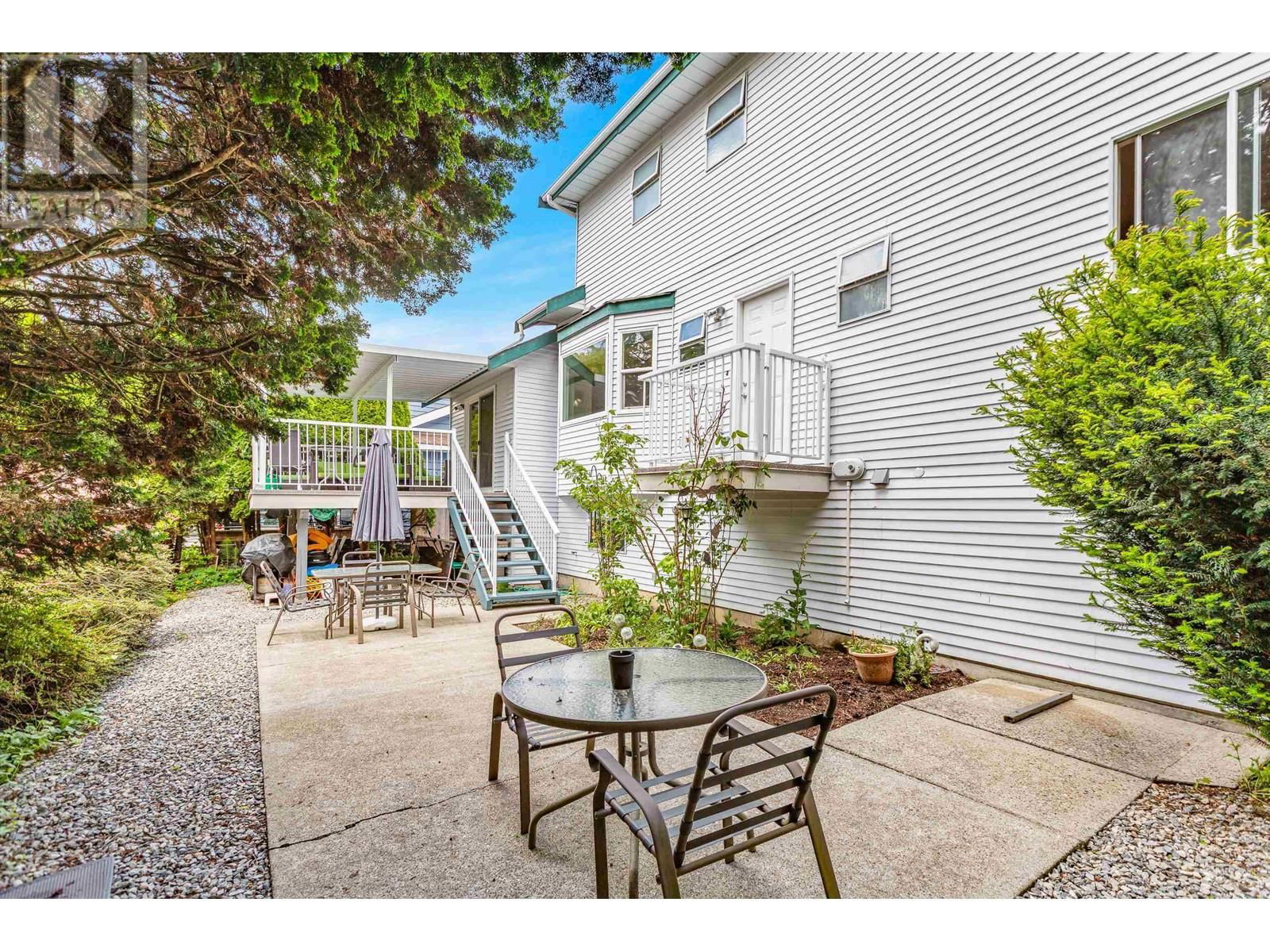 21048 BARKER AVENUE Image 34