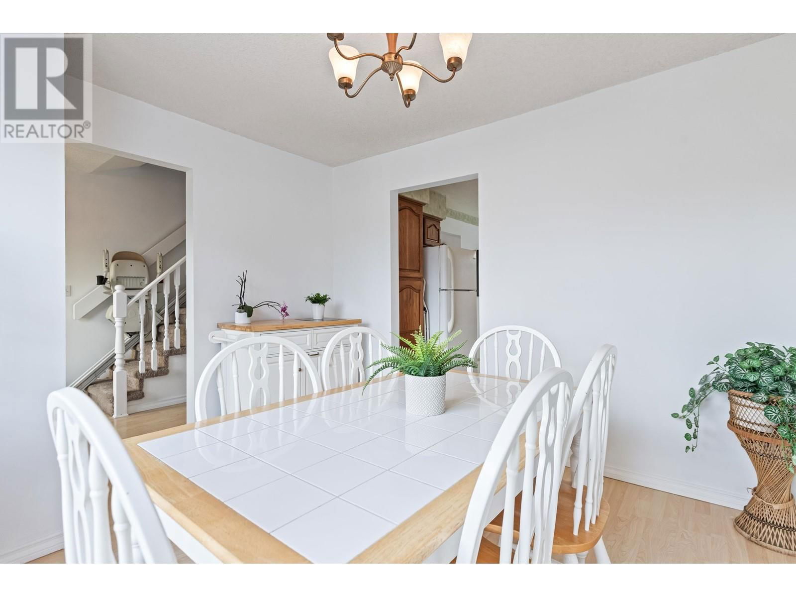 21048 BARKER AVENUE Image 8