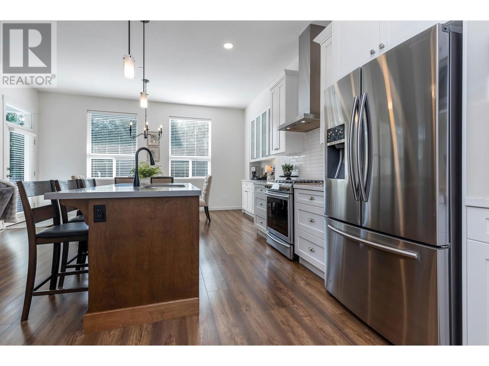12933 240A STREET Image 10